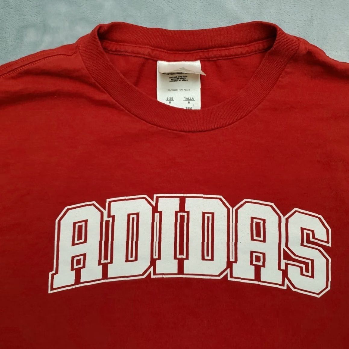Adidas VINTAGE Adidas Shirt Mens M Red Logo Short Sleeve Cotton Casual Sports Y2k Size US M / EU 48-50 / 2 - 2 Thumbnail