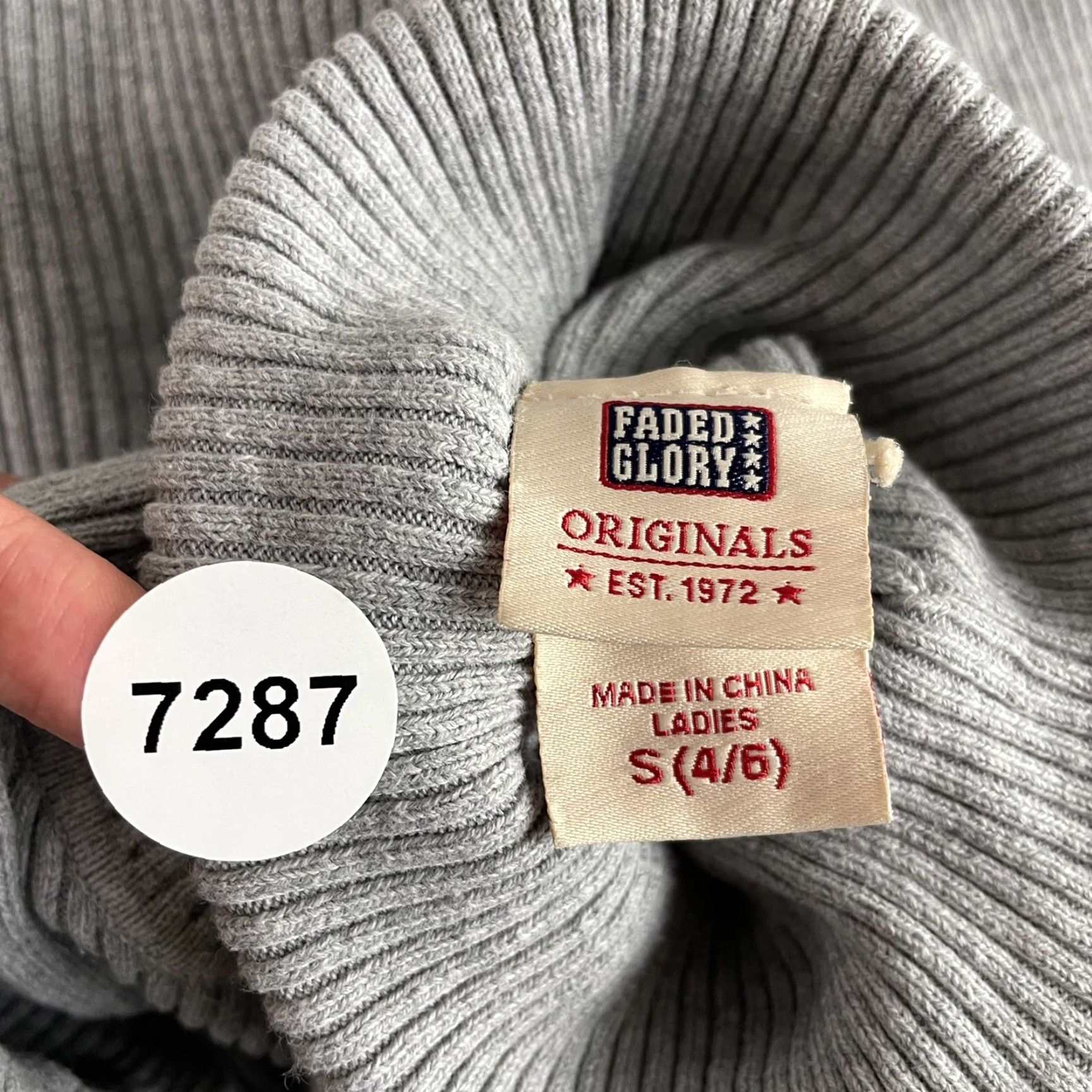 Faded Glory VINTAGE Y2K Turtleneck Sweater Womens Small Grey Rib Knit Pullover Long Sleeve, Faded Glory, Cotton, Grunge - S Size S / US 4 / IT 40 - 7 Thumbnail