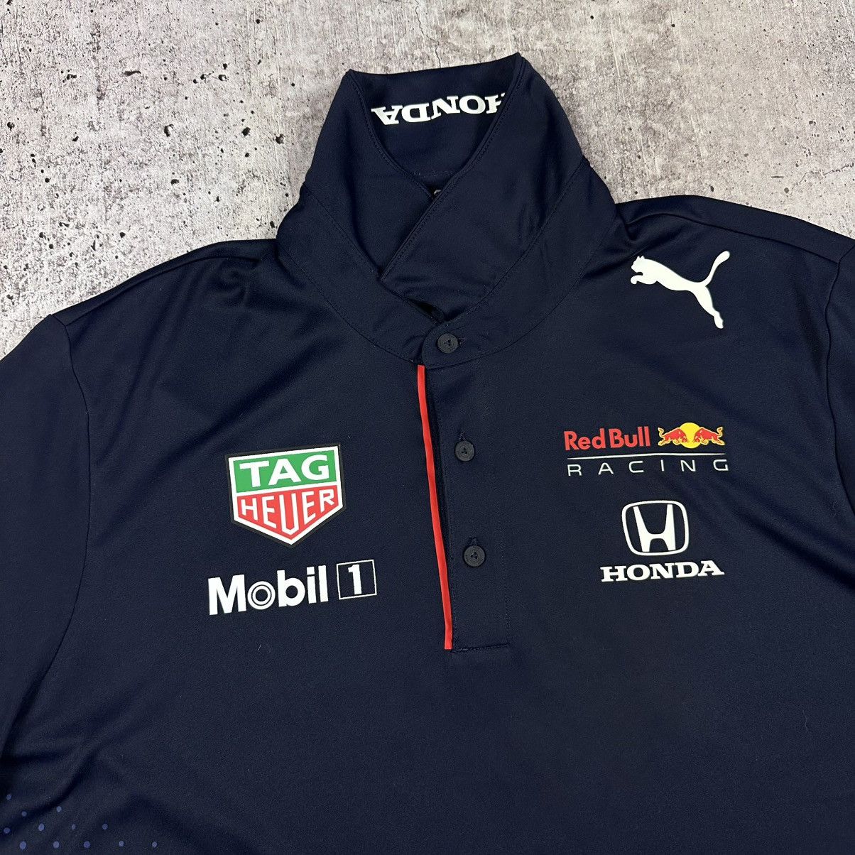 Puma Vintage Puma Honda Racing Red Bull Polo Jerseu Size US L / EU 52-54 / 3 - 6 Thumbnail