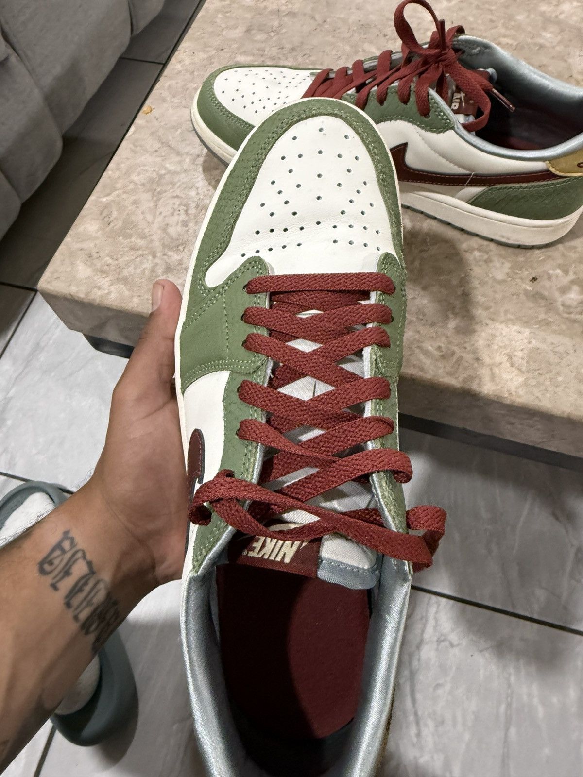 Jordan Brand Jordan 1 year of the dragon Size US 10.5 / EU 43-44 - 4 Thumbnail