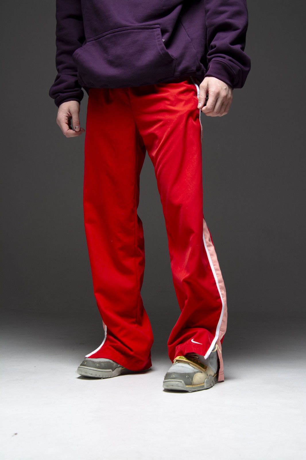 Nike × Vintage Vintage nylon truck pants Nike drill red Size US 34 / EU 50 - 2 Thumbnail
