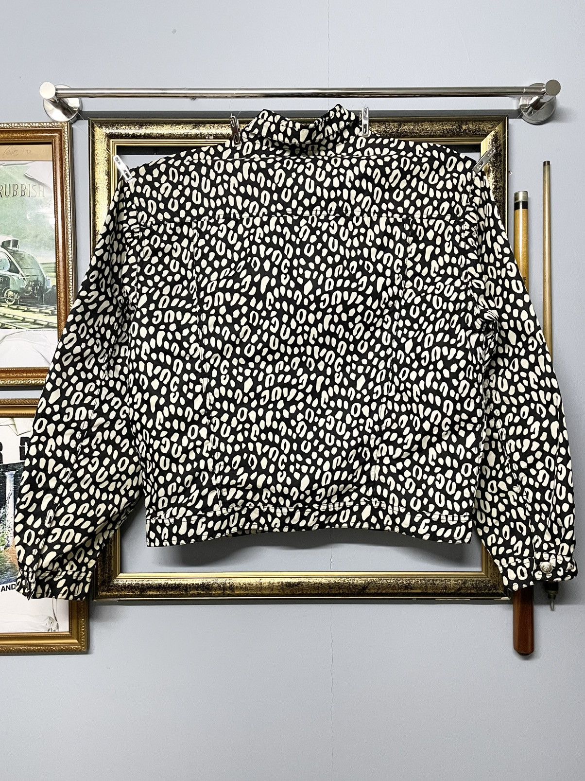Versace Og Vintage Versace Animal Abstract Cropped High Fashion Look Size US L / EU 52-54 / 3 - 13 Thumbnail