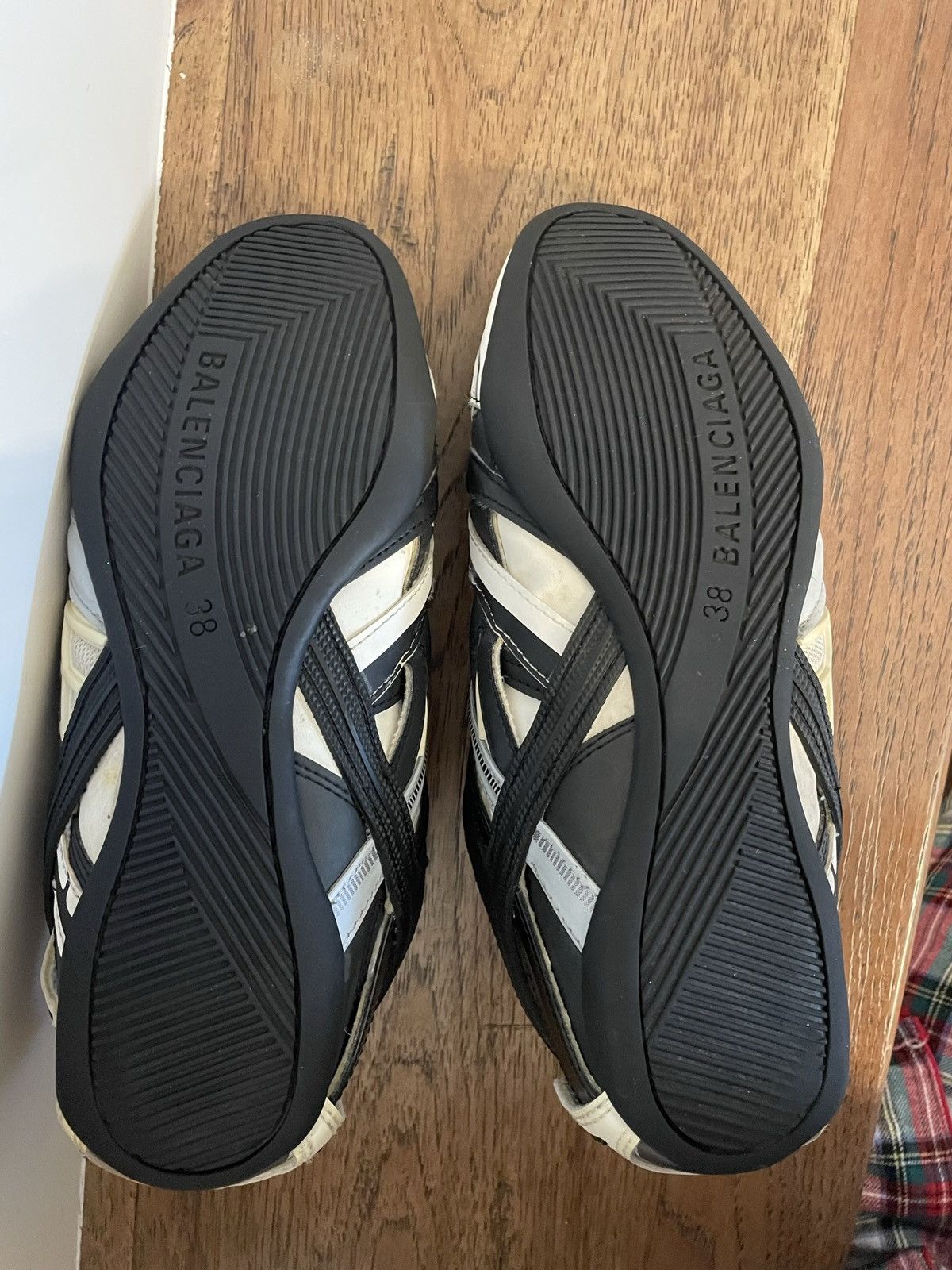 Balenciaga Balenciaga Drive Sneaker Size US 8 / IT 38 - 8 Thumbnail