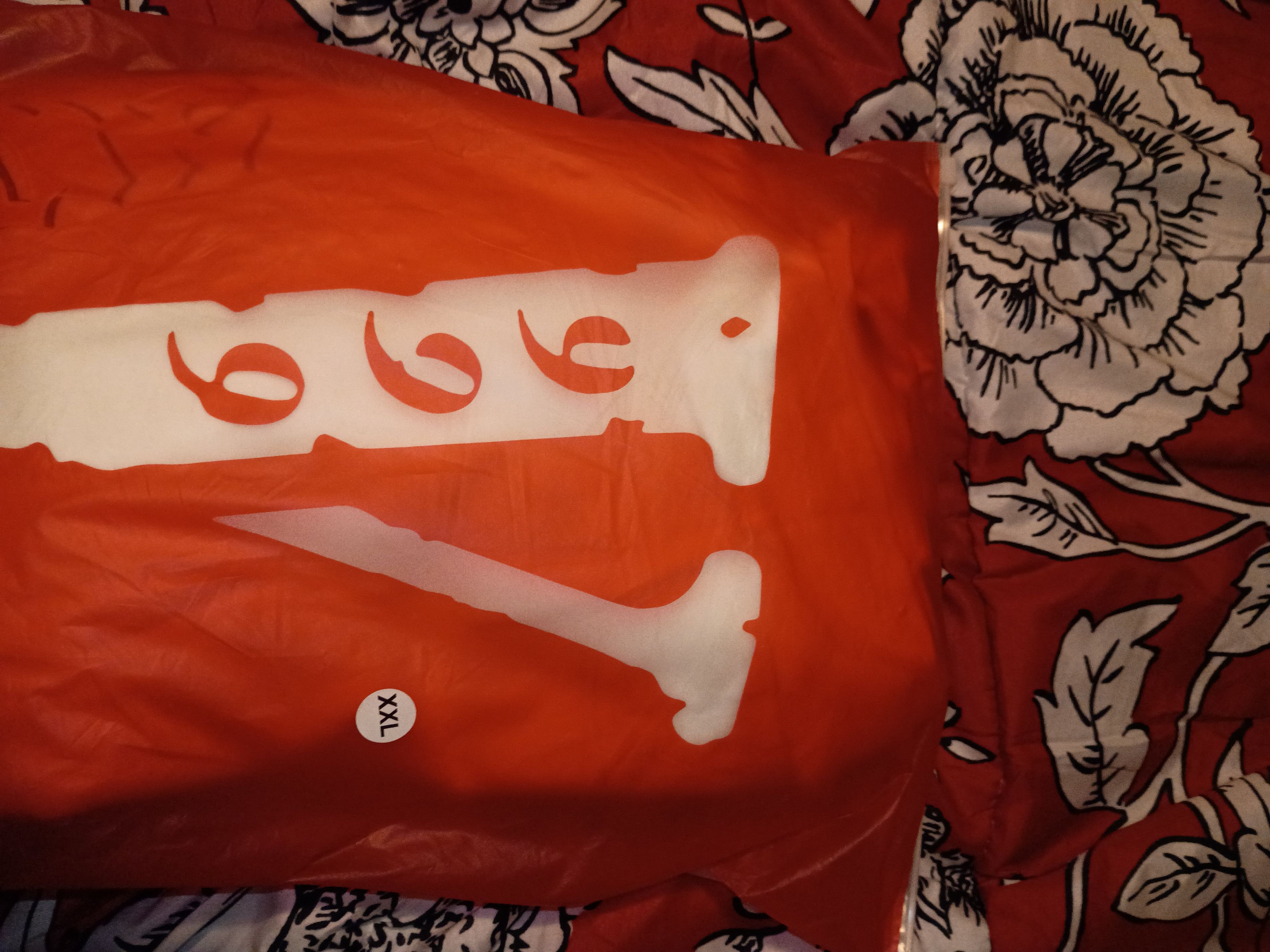 Vlone Vlone juice wrld Size US XXL / EU 58 / 5 - 3 Thumbnail