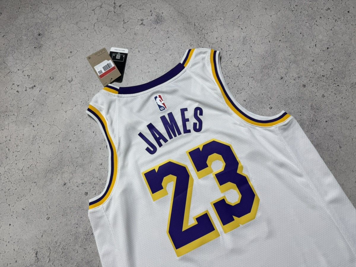 Nike Nike Los Angeles Lakers #23 James NBA Basketball Jersey Size US L / EU 52-54 / 3 - 12 Thumbnail