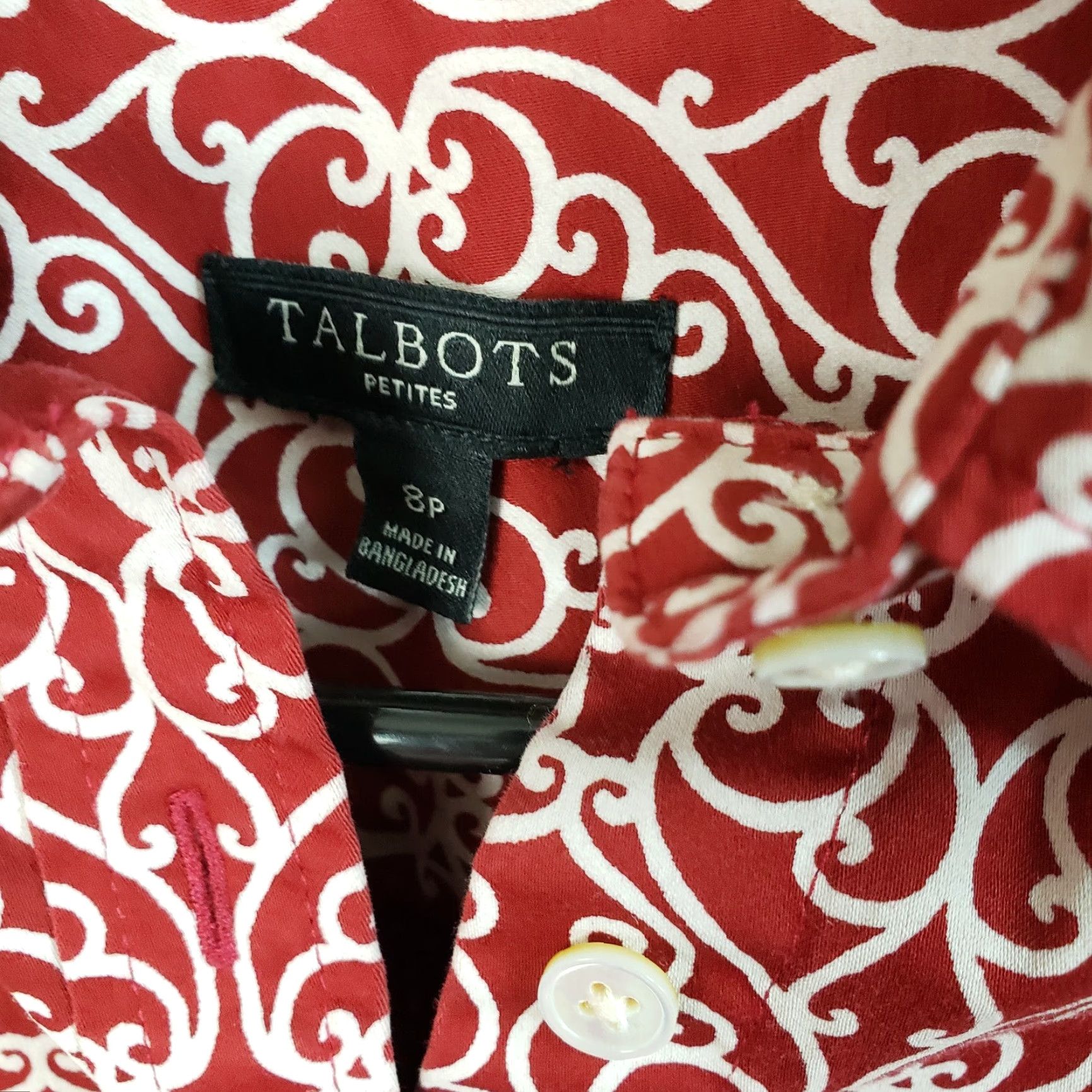 Talbots Talbots Womens Printed Shirt Sz 8P Red White Scrolls Long Sleeve Button Front Shirt Womens Petite 8P Red Scrolls Cotton Blend Vintage No Size M / US 6-8 / IT 42-44 - 5 Thumbnail