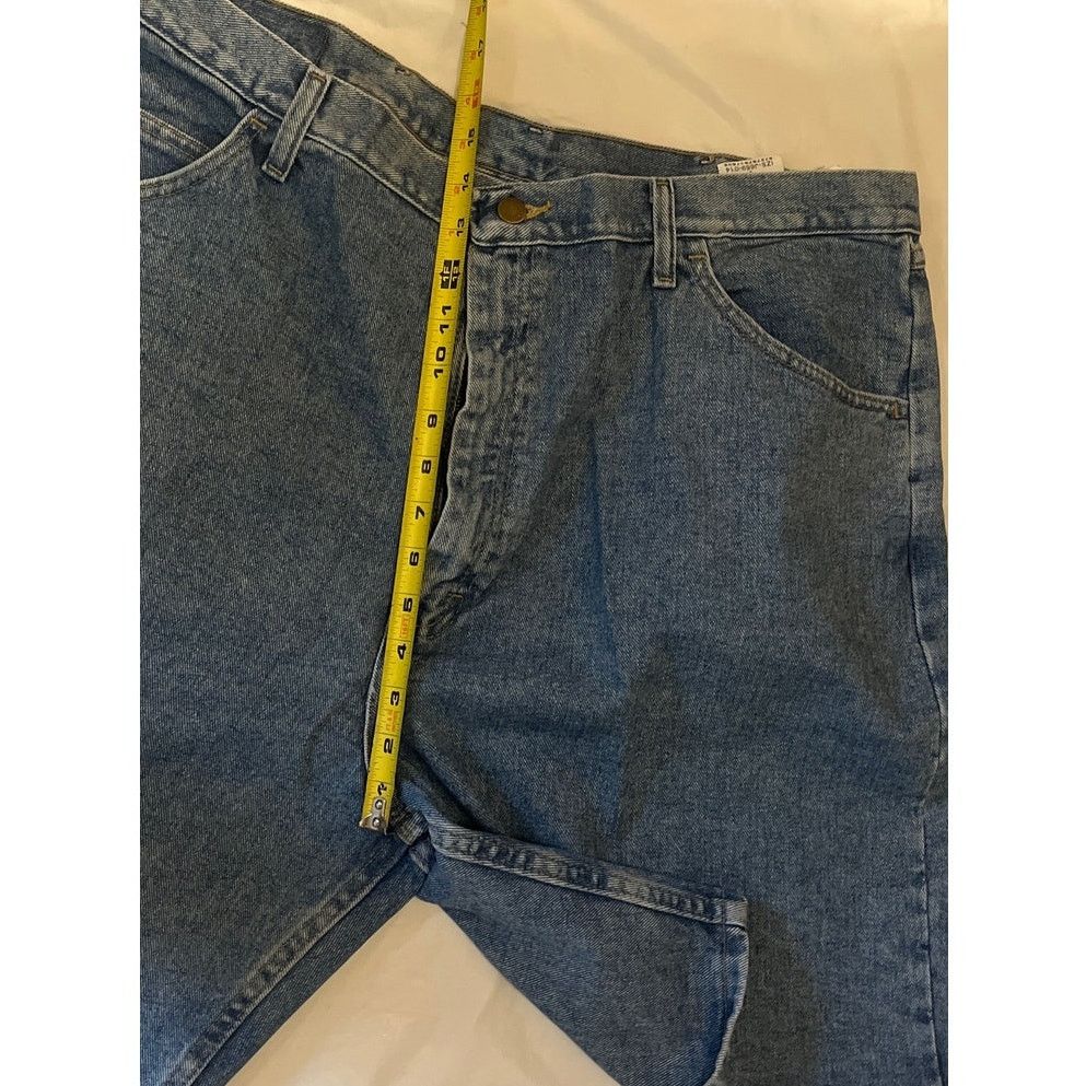 Wrangler Wrangler Men's Relaxed Fit Denim Short - Size: 42 - Blue NEW Size US 42 / EU 58 - 8 Thumbnail