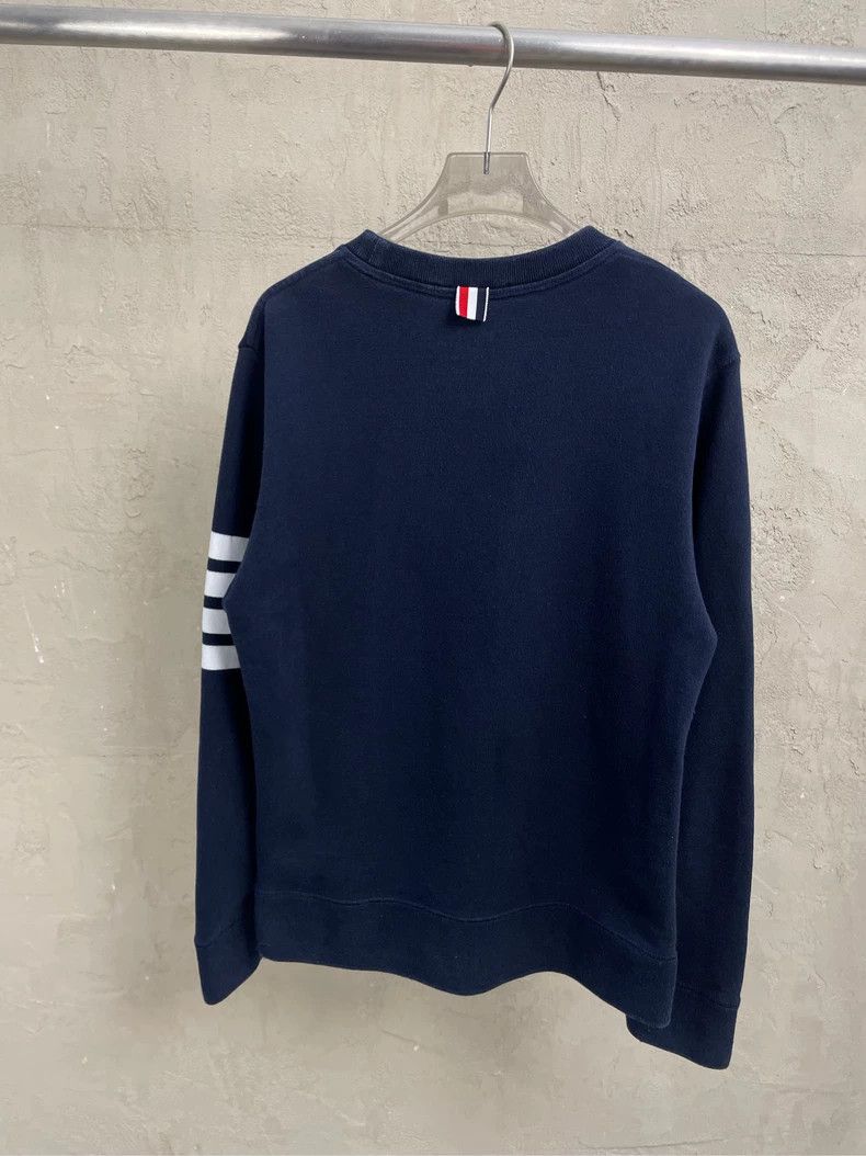 Thom Browne Thom browne Dark blue four-striped round-neck sweatshirt 25 Size US M / EU 48-50 / 2 - 2 Thumbnail
