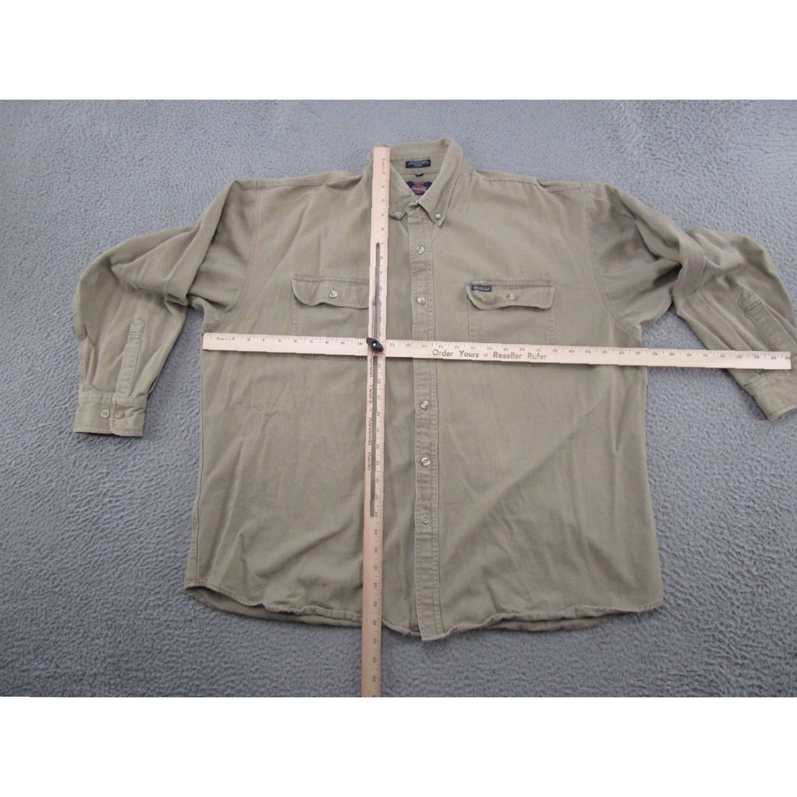 Dickies VINTAGE Dickies Men's Long-Sleeve Work Shirt Beige Canvas Button Up 2XL 90s Mens Shirts Beige 90s Workwear Pockets Wrinkle Resistant Button-Up Size US XXL / EU 58 / 5 - 4 Thumbnail