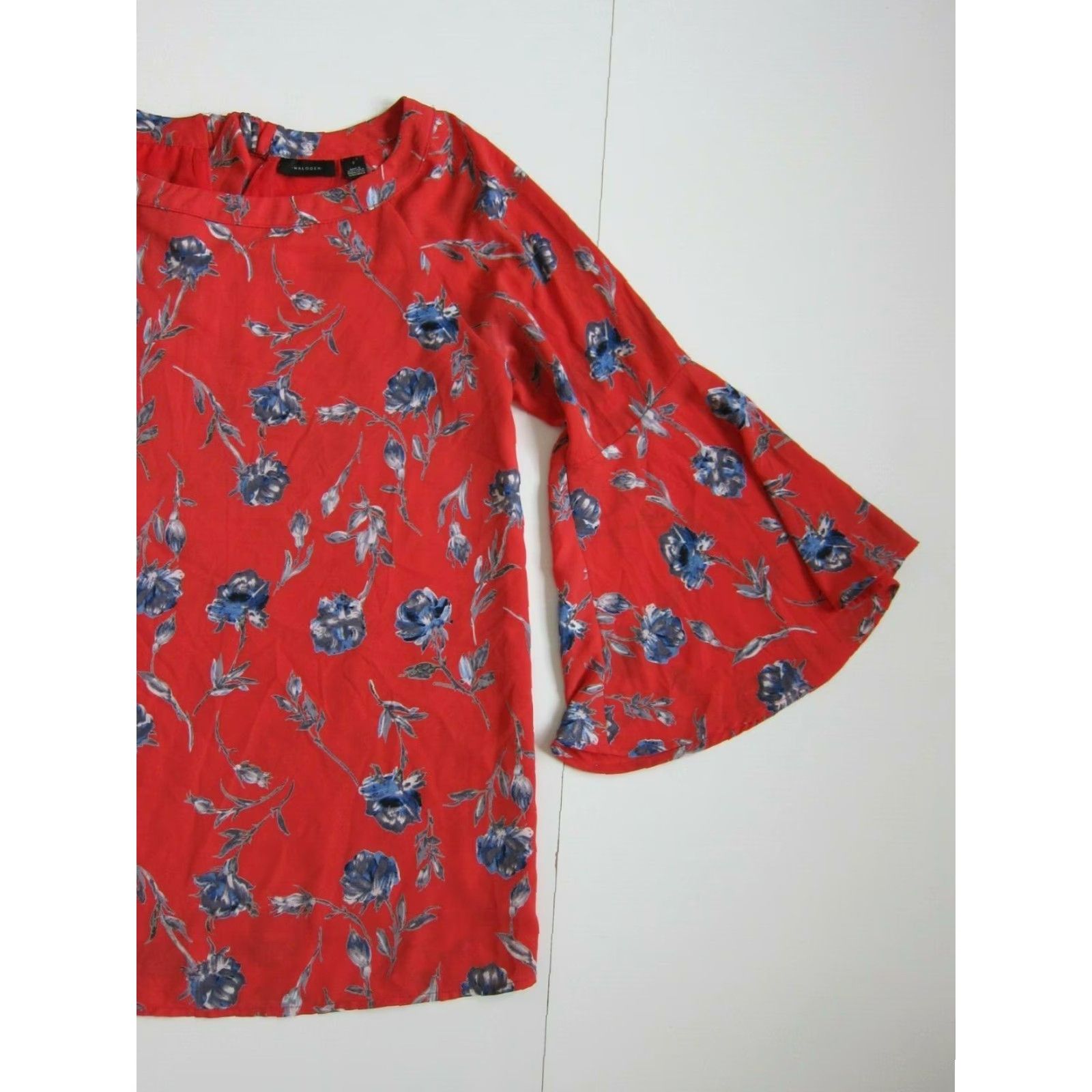 Vintage Halogen Floral Red Grey Blue Scoop Neck Long Sleeve Blouse Small Women Shirt Dressy Casual Tunic Blouse 3/4 Sleeve Size S / US 4 / IT 40 - 5 Thumbnail
