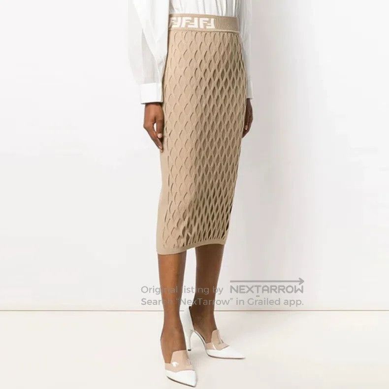 Fendi Fendi Solid color layered mesh pencil casual long skirt Size 25" / US 0 / IT 36 - 9 Thumbnail