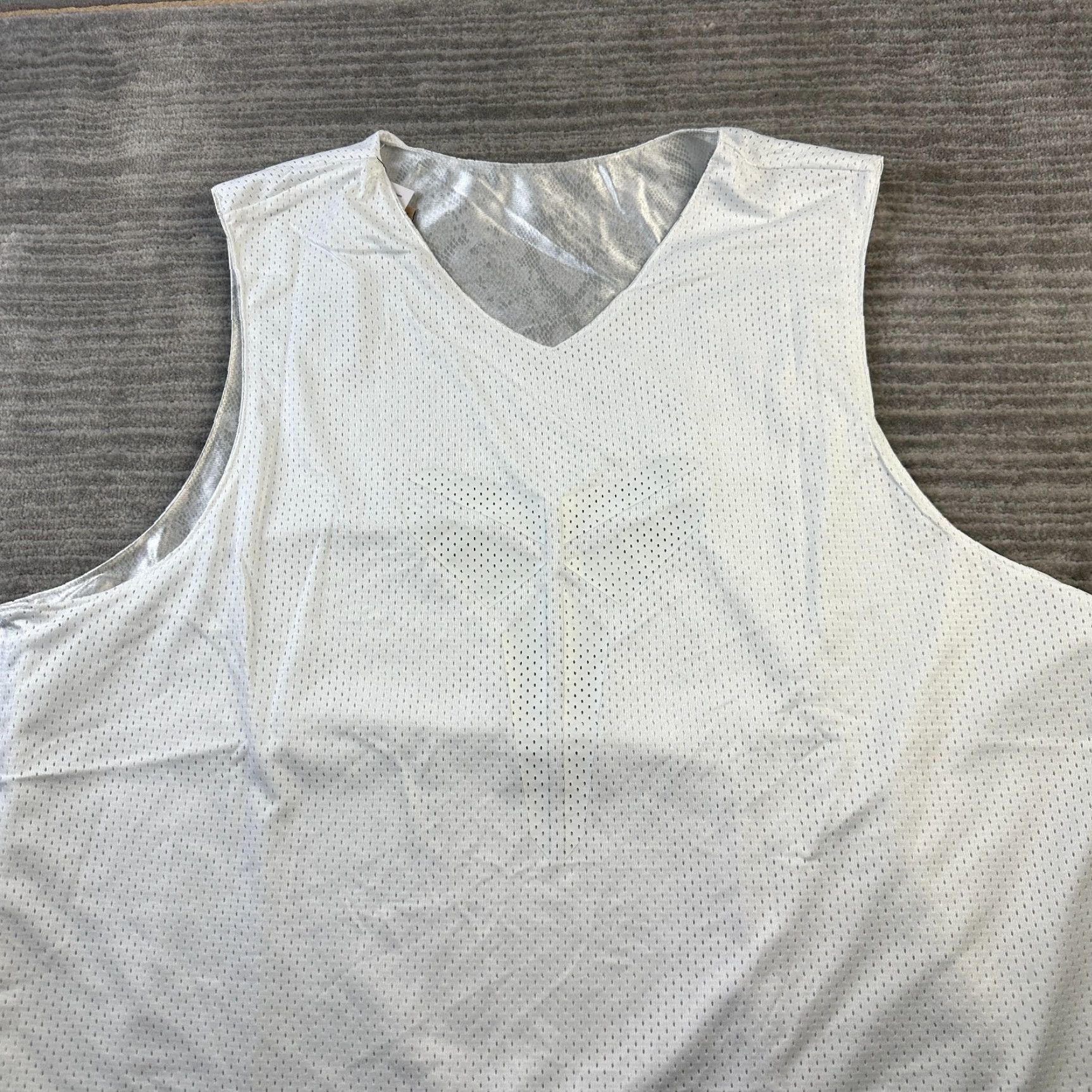 Nike VINTAGE Nike Shirt Mens 2XL XXL Halo Kobe Bryant Dri Fit Reversible Basketball Jersey Size US XXL / EU 58 / 5 - 6 Thumbnail