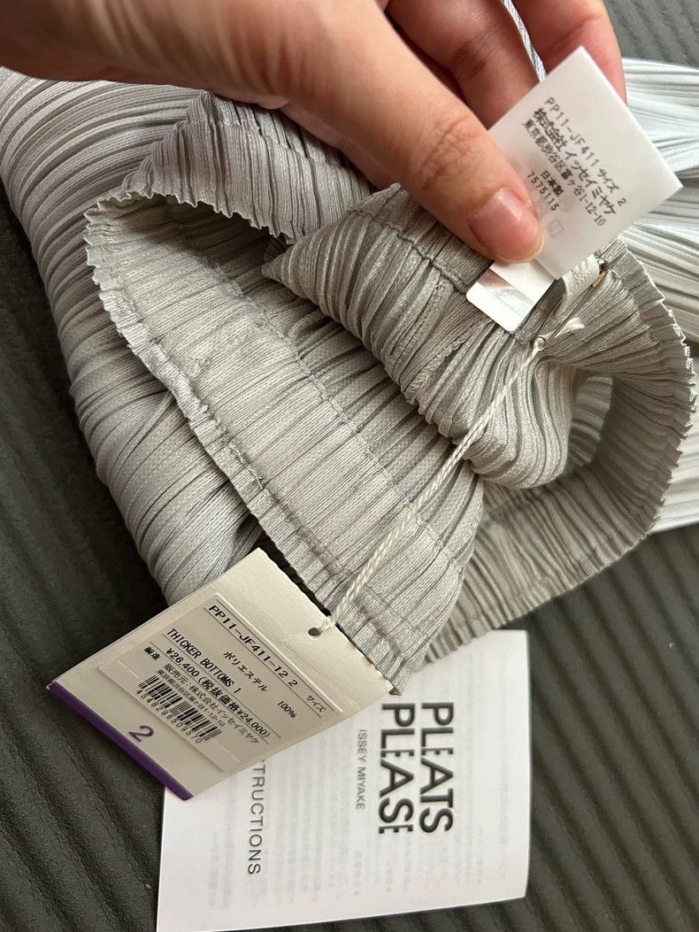 Issey Miyake Issey Miyake size:2 Light grey pleated skinny pants Size 32" / US 10 / IT 46 - 5 Thumbnail