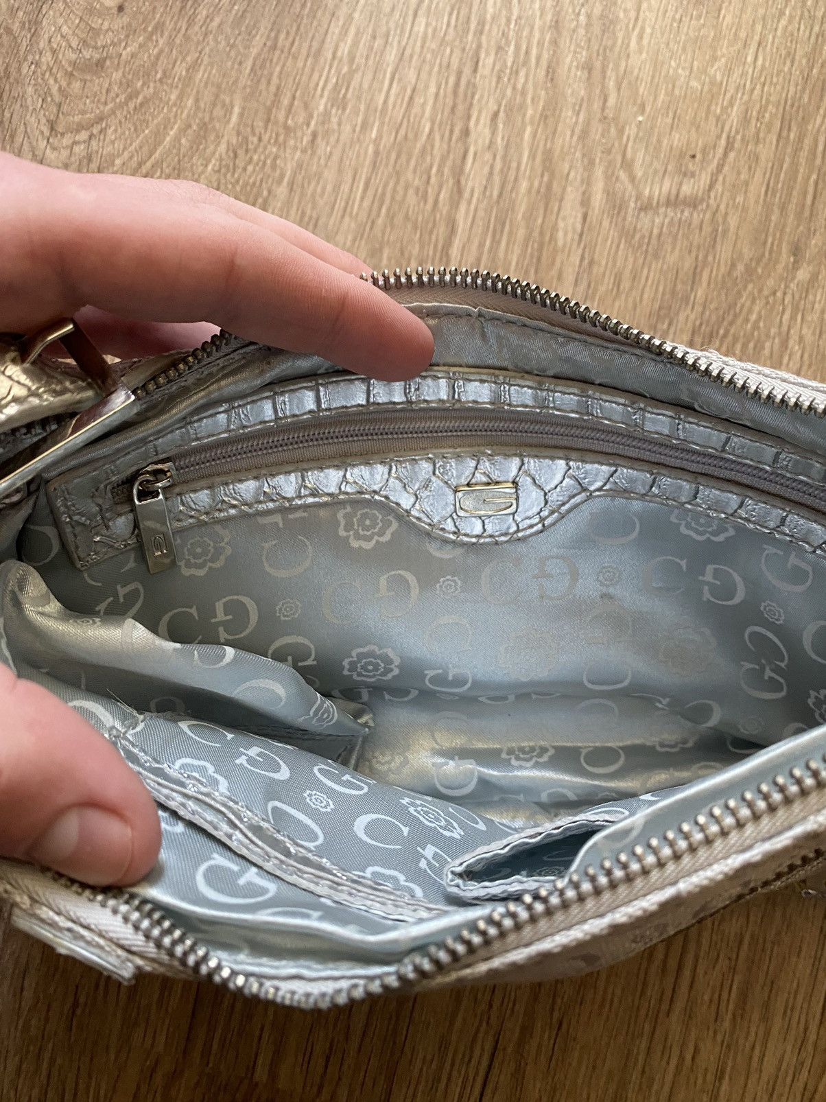 Other Vintage Y2K silver avant garde big logo bag shine Size ONE SIZE - 10 Thumbnail