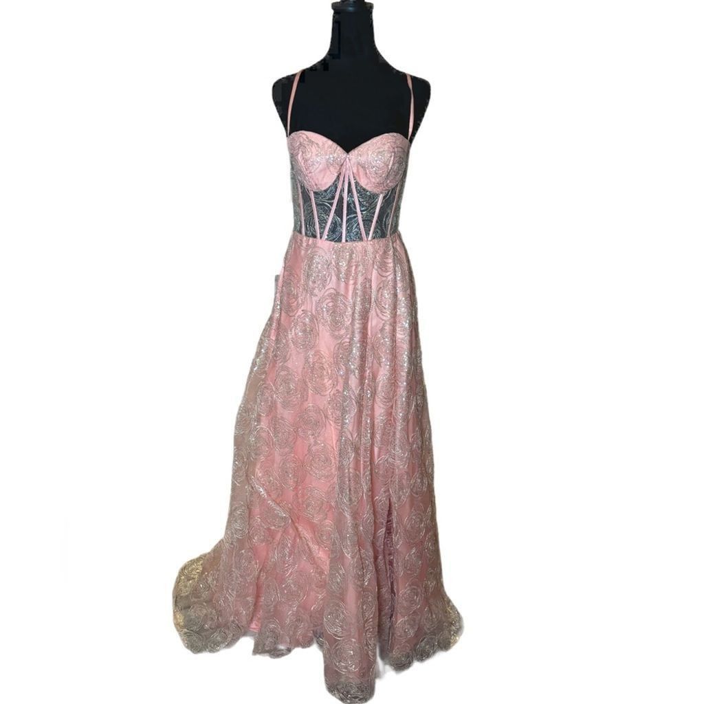 NBDN Nobrandedon Lucci Lu gown sz 8 coral NWT Size M / US 6-8 / IT 42-44 - 1 Thumbnail