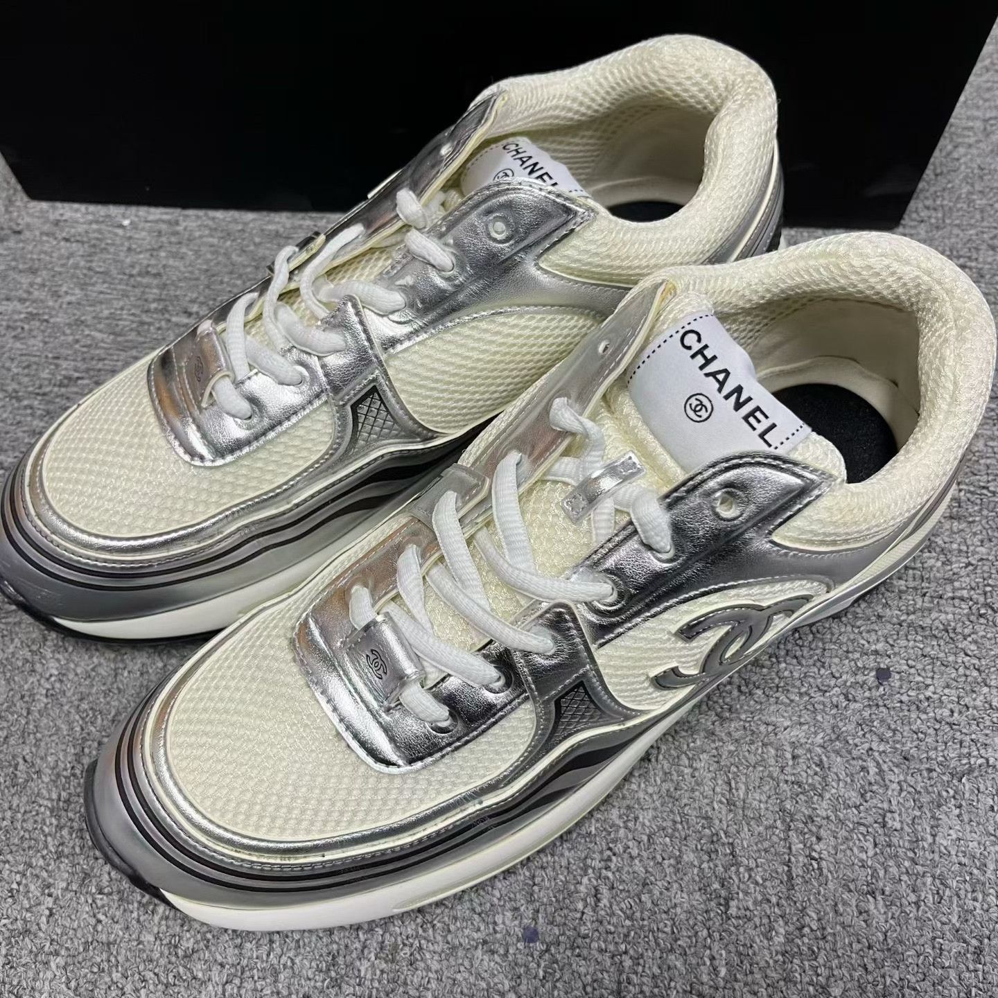 Chanel Chanel Casual Silver Lowtop Sneakers 11 Men Size US 11 / EU 44 - 1 Thumbnail
