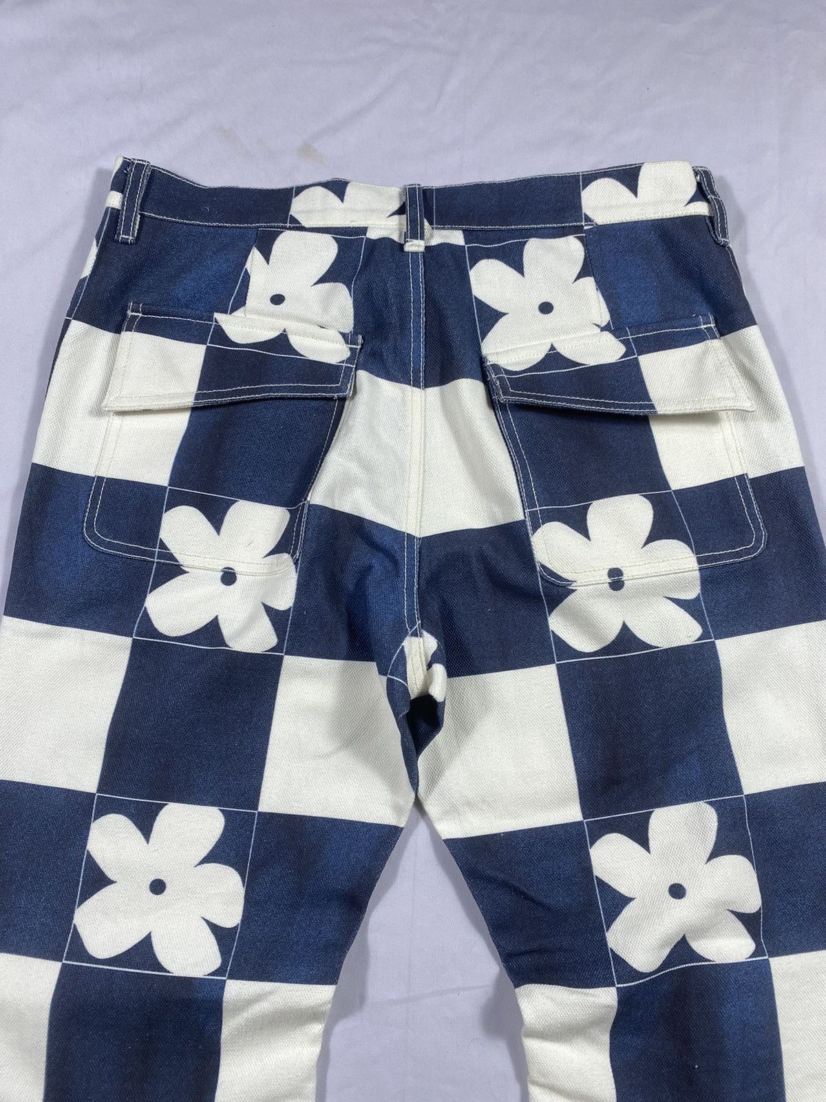 Beauty Beast Japanese The Museum Visitory Flower Lasered Jeans Size US 31 - 10 Thumbnail