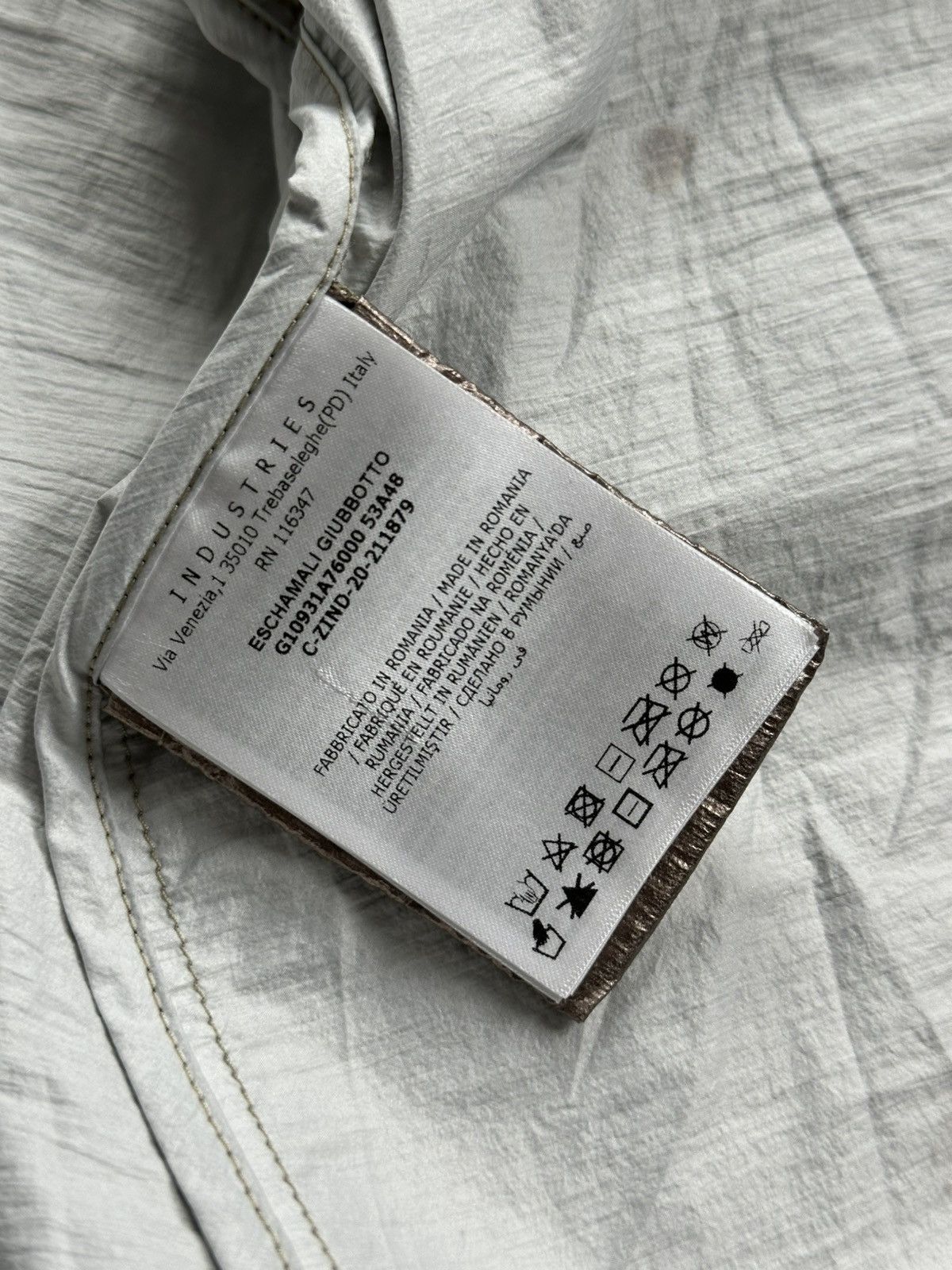 Moncler Moncler - Eschamali Giubbotto - Hooded Metallic Jacket Size M / US 6-8 / IT 42-44 - 16 Thumbnail