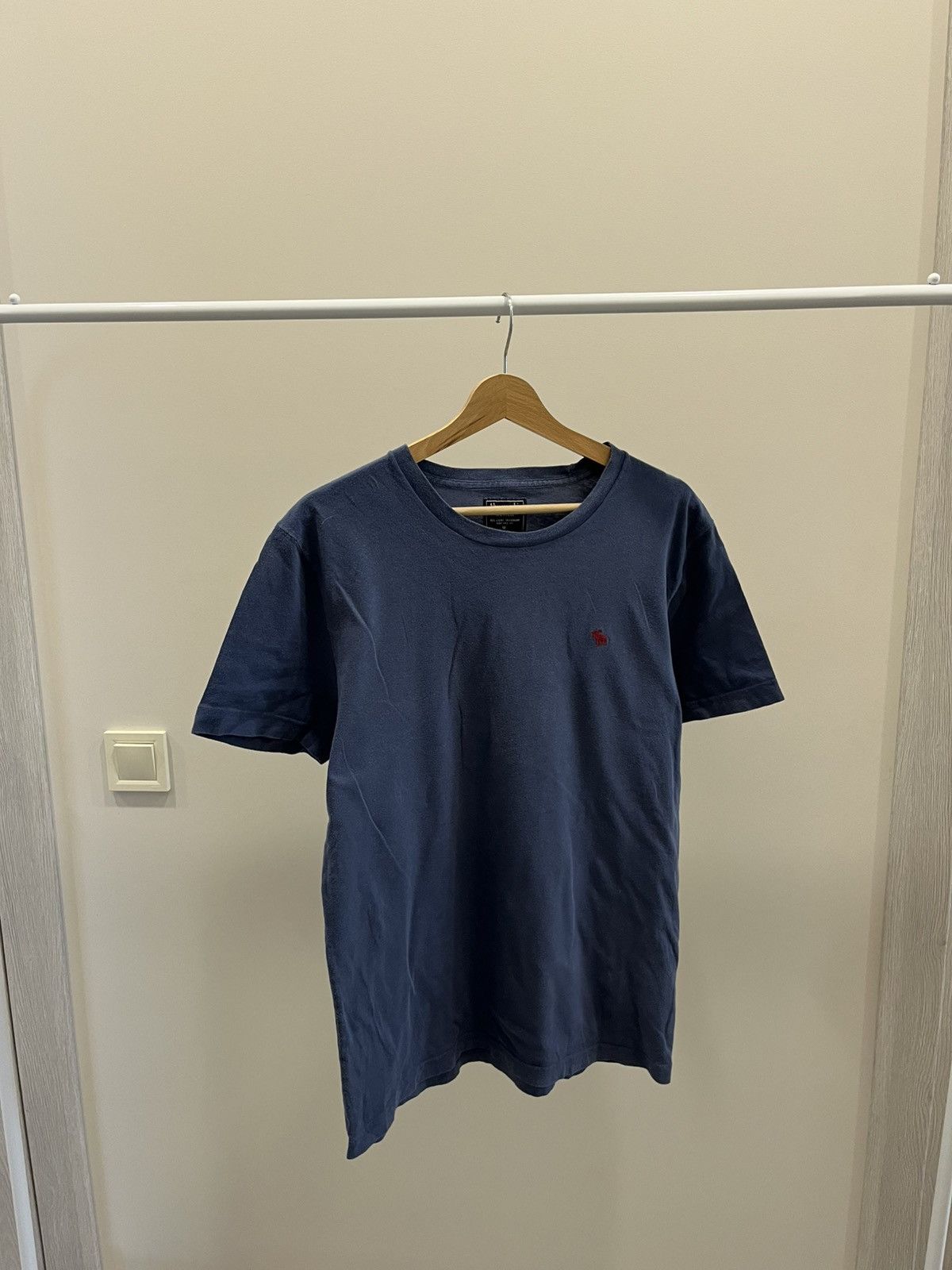 If Six Was Nine Abercrombie & Fitch Vintage Y2K Blue Tshirt Size M Size US M / EU 48-50 / 2 - 1 Thumbnail