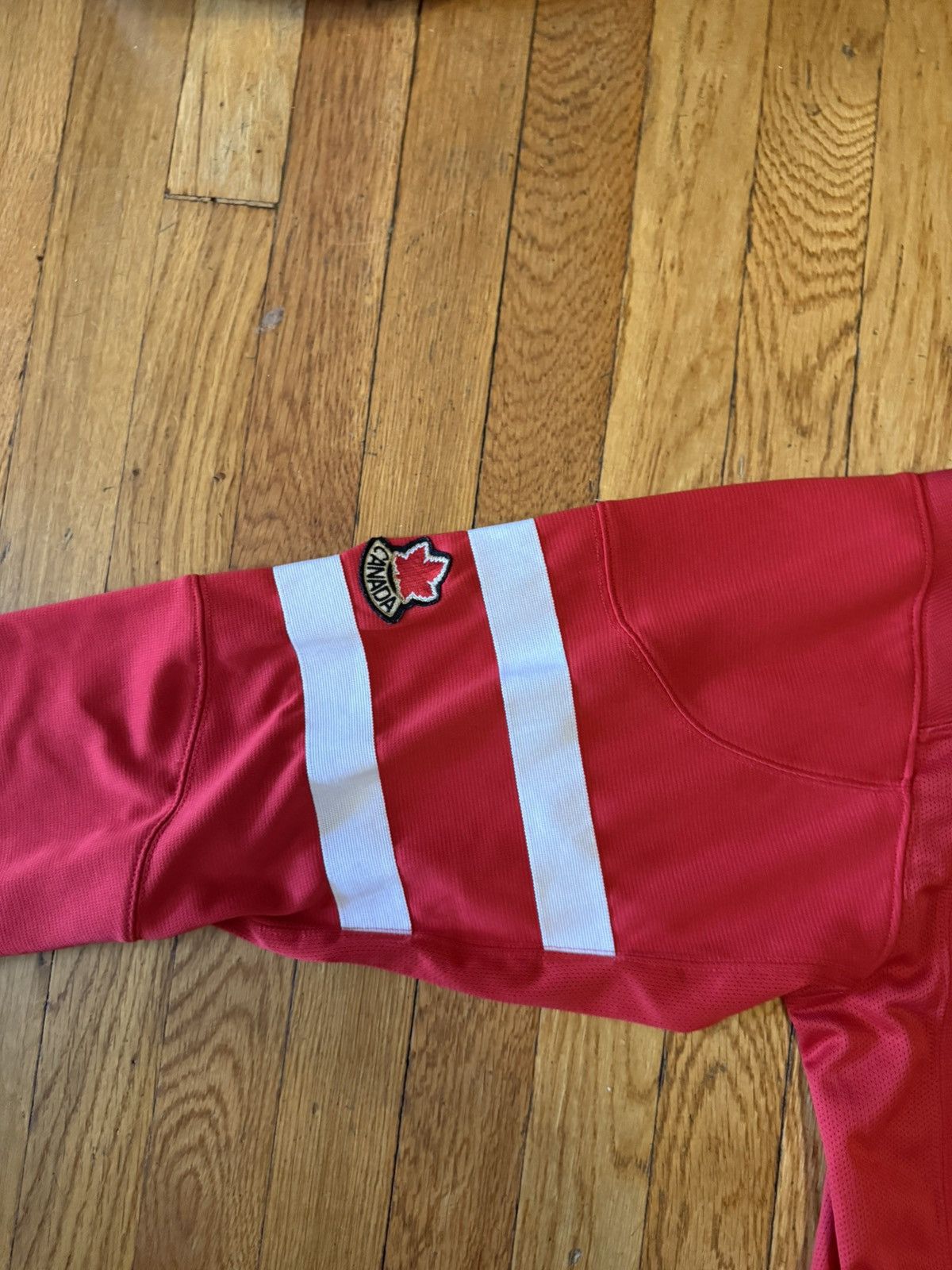 Nike Vintage Nike Canada Hockey Jersey Size US M / EU 48-50 / 2 - 6 Thumbnail