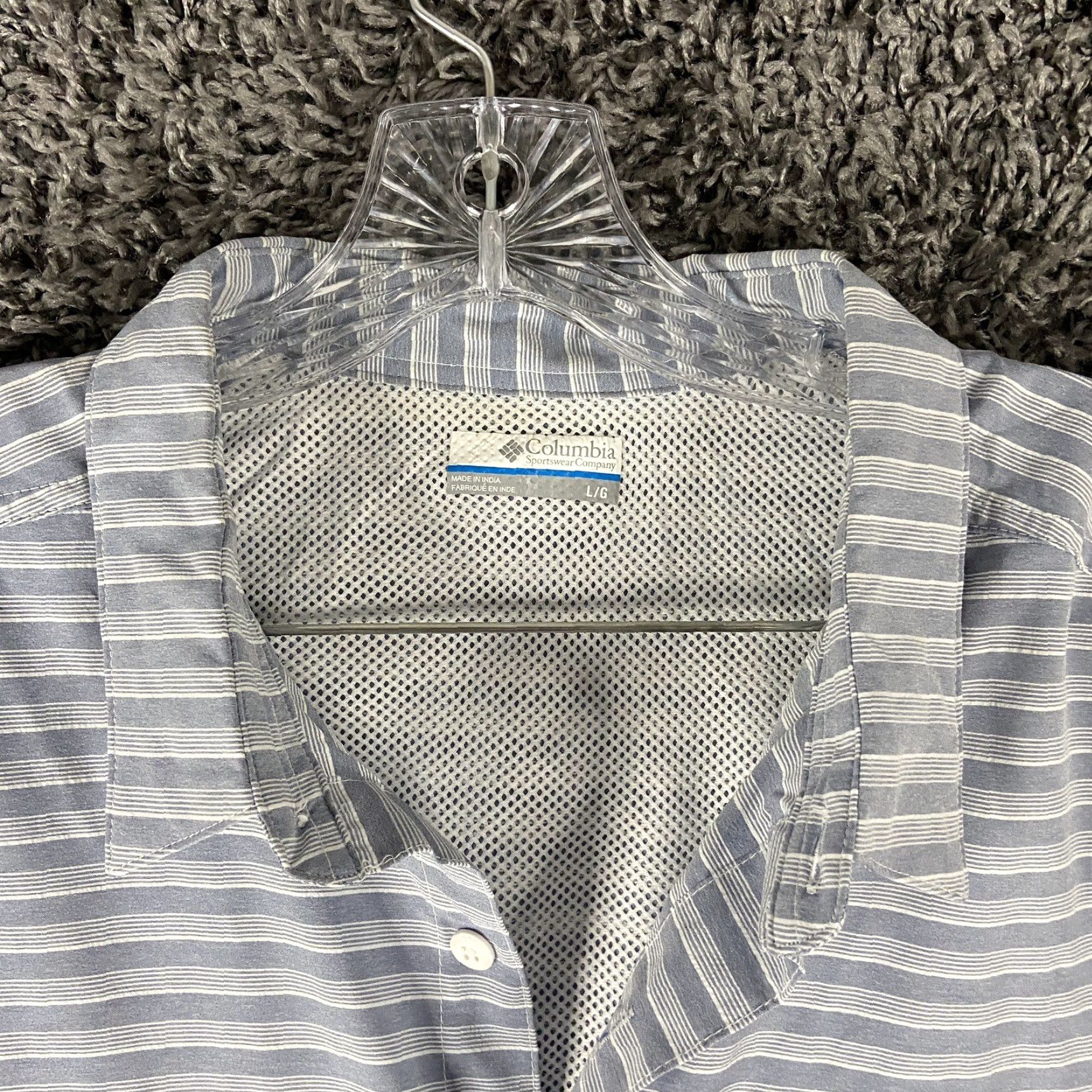 Vintage Columbia Sportswear Omni Shield Button-Up Shirt Short Sleeve Men L Blue Stripe Size US 33 - 6 Thumbnail