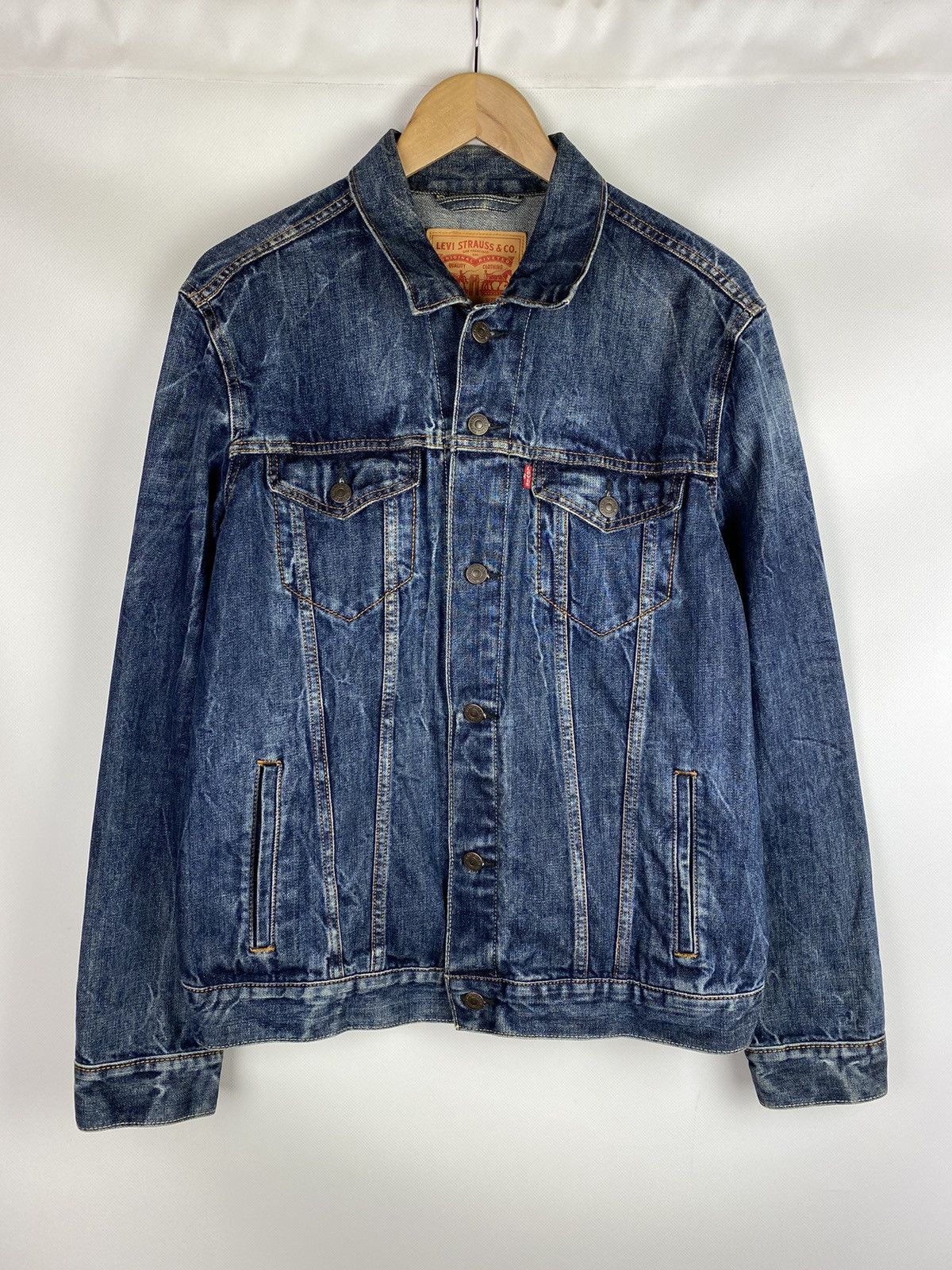 Levi's Levis men’s denim trucker jacket size L Size US L / EU 52-54 / 3 - 1 Thumbnail
