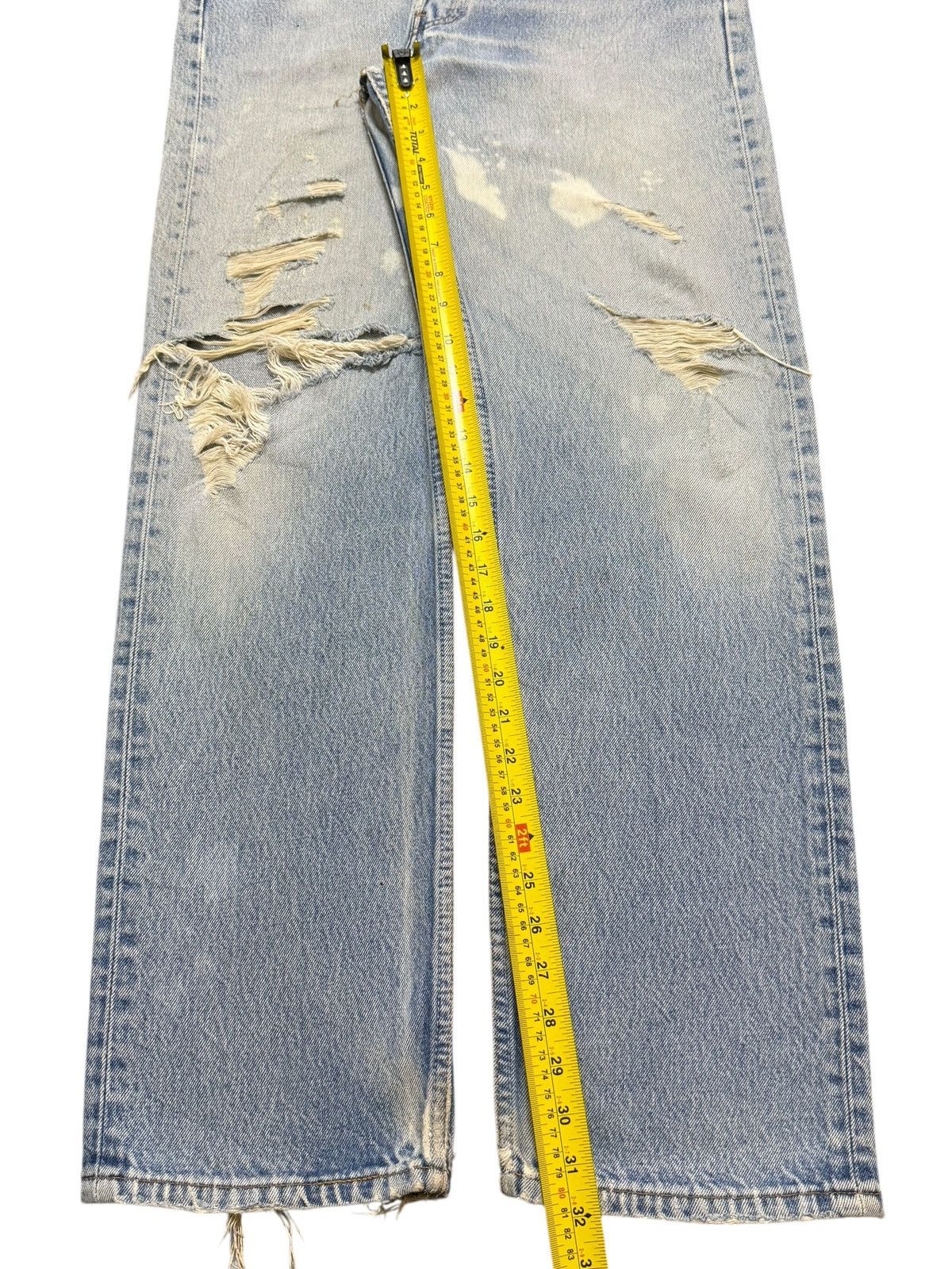 Levi's Vintage 90s Levis 501 Faded Wash Distressed Ripped Loose Fit Size US 32 / EU 48 - 13 Thumbnail