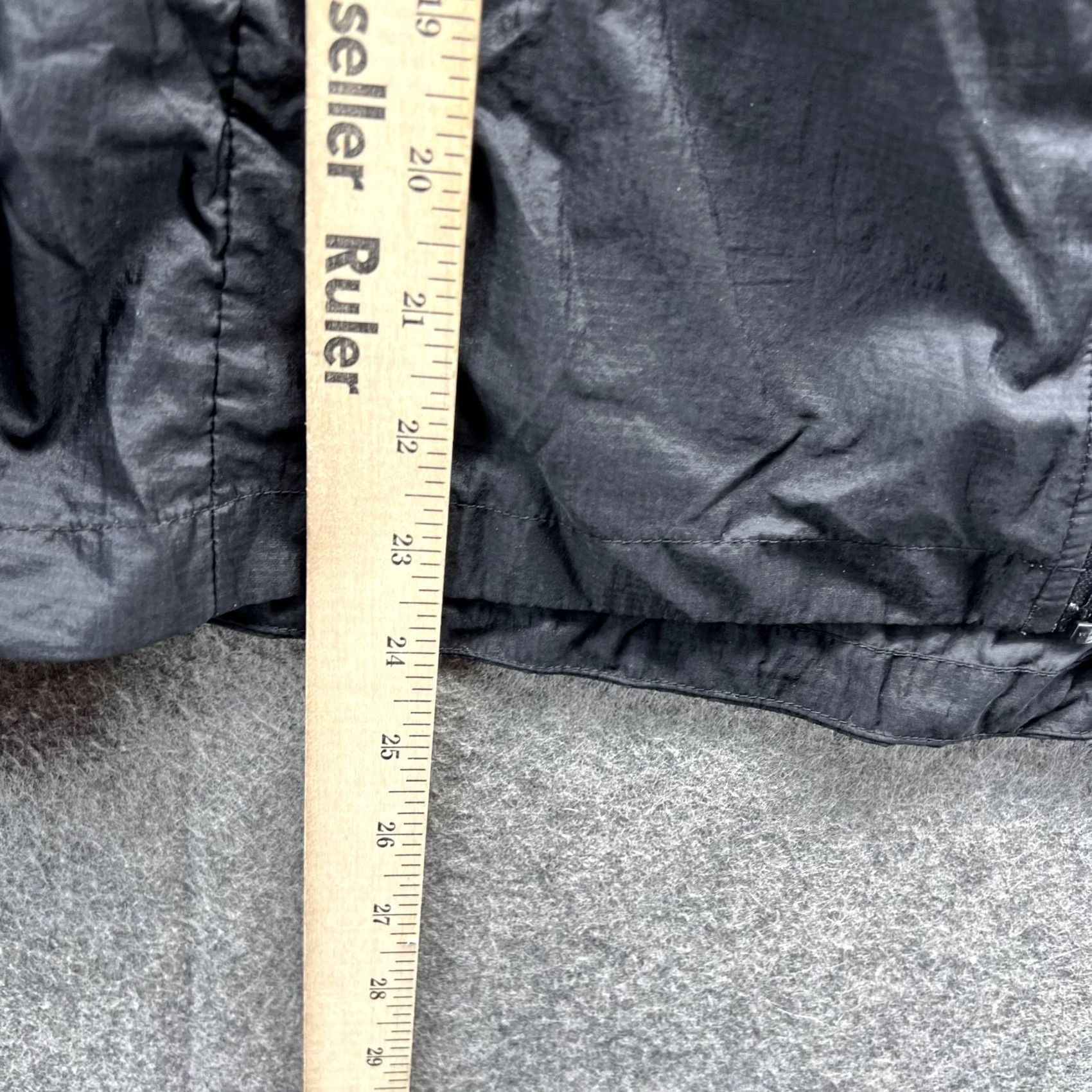Patagonia Patagonia Jacket Men Small Black Hoodie Windbreaker Embroidered Logo H XS? Size US S / EU 44-46 / 1 - 6 Thumbnail