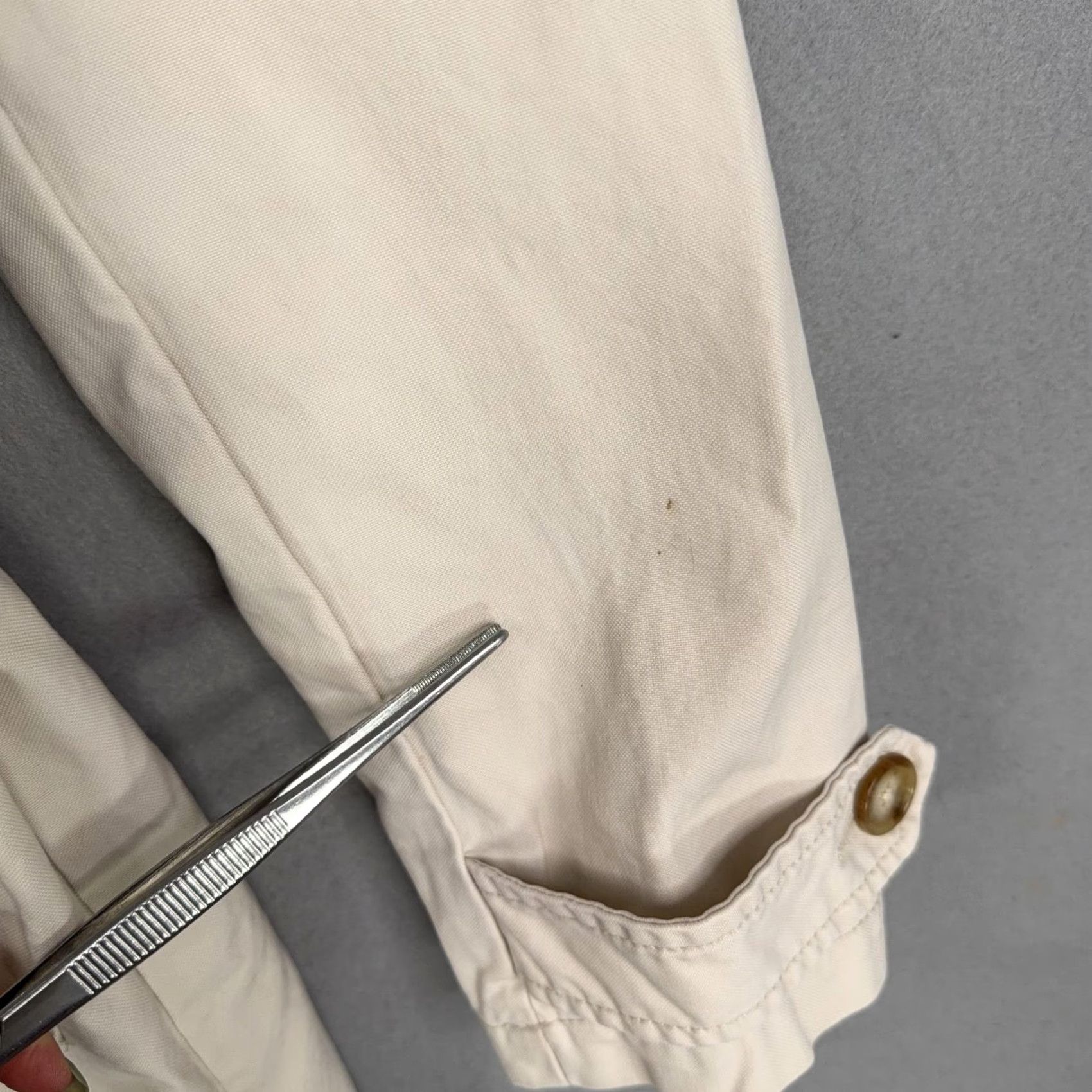 Gap Gap Trench Coat Womens Large White Cotton Mid Length Belted Button Front Pockets 100% Cotton Canvas Seasonal Fall Spring Mens Womens Size L / US 10 / IT 46 - 3 Thumbnail