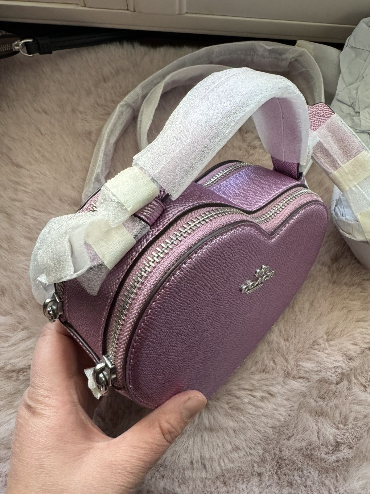 Coach Coach Heart Crossbody Bag in Metalic Crossgrain Leather Size ONE SIZE - 2 Thumbnail