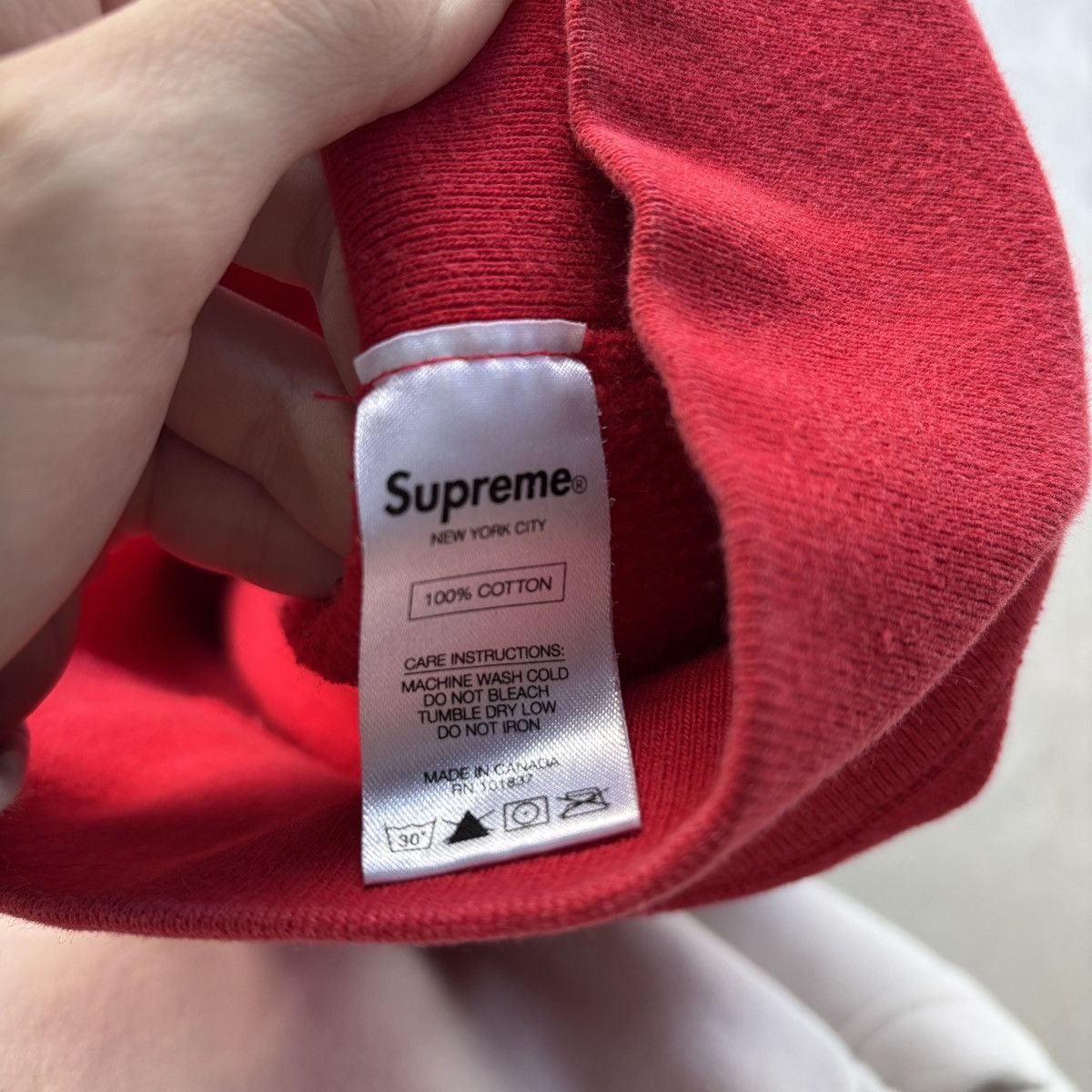 Supreme Supreme “They fuck you up” hoodie Size US L / EU 52-54 / 3 - 5 Thumbnail