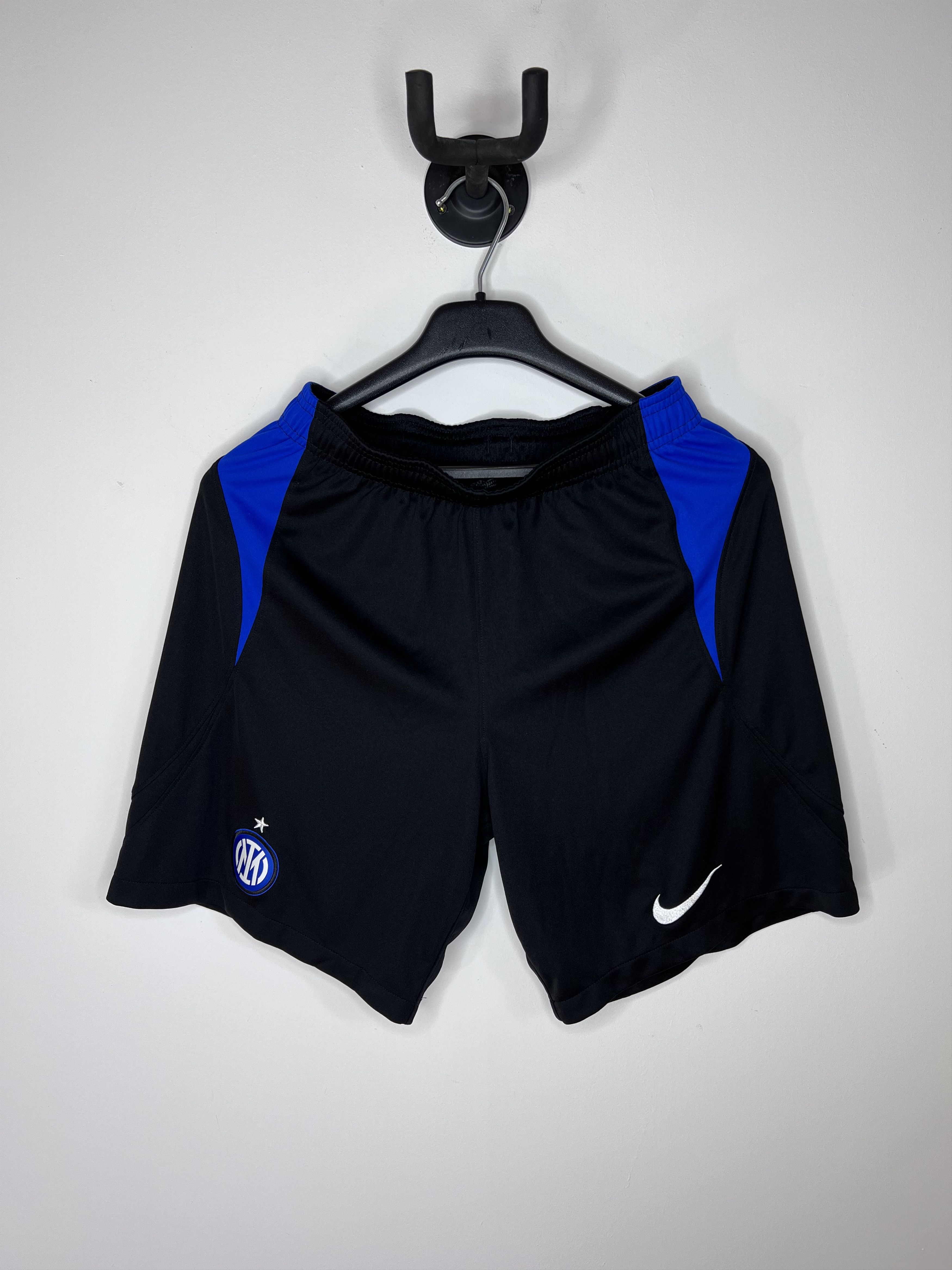 Nike INTER MILAN 2022 2023 HOME SHORTS FOOTBALL SOCCER NIKE Size US 30 / EU 46 - 1 Thumbnail