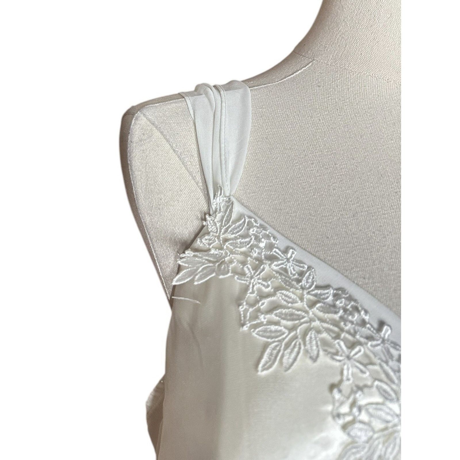 Other Flora Nikrooz Sheer Ivory Bridal Lingerie Robe Gown Set 1X Size ONE SIZE - 4 Thumbnail