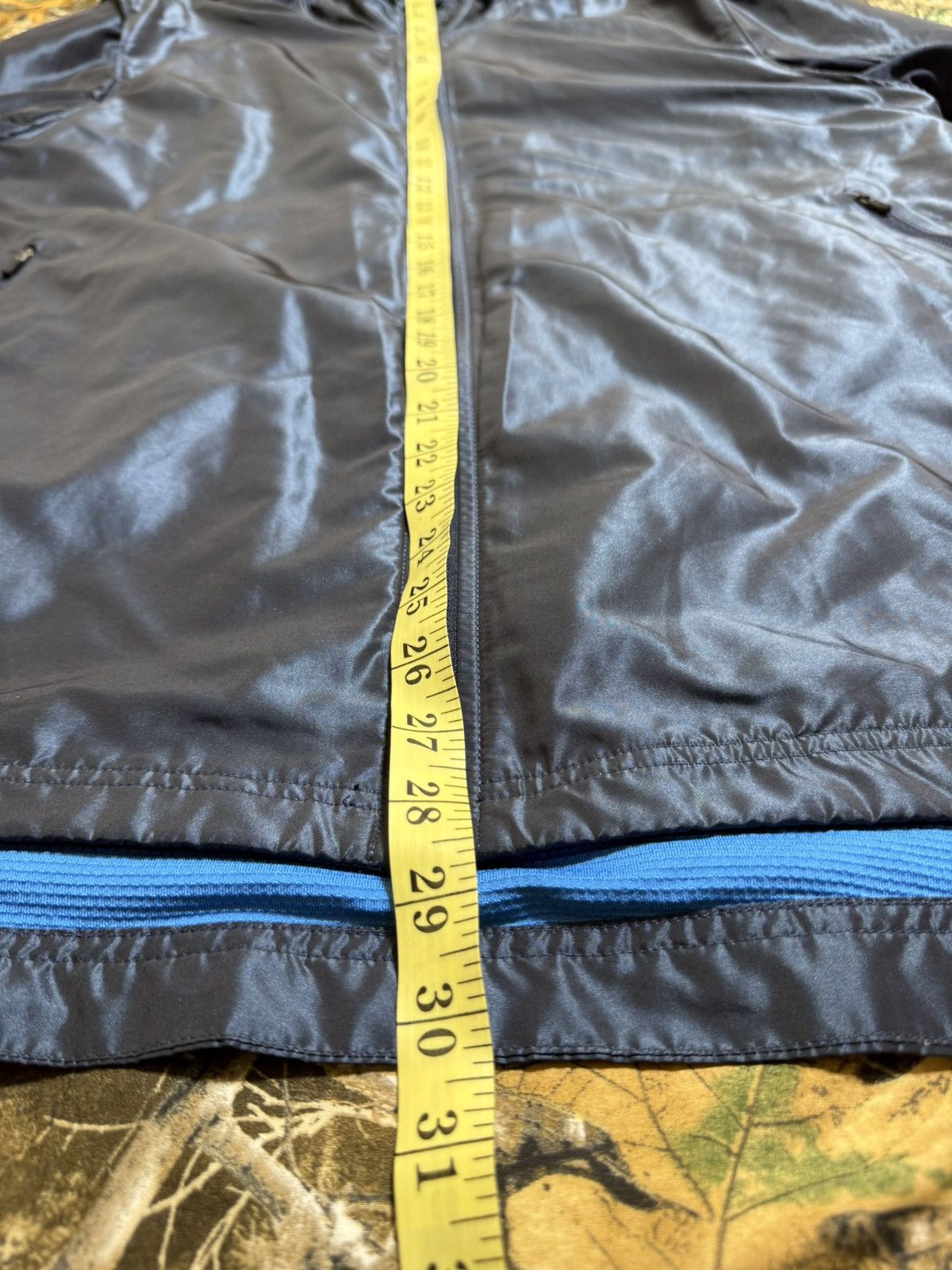 Nike ***FINAL DROP***RARE NIKE SHIELDTECH METALLIC JACKET SIZE XL Size US XL / EU 56 / 4 - 3 Thumbnail