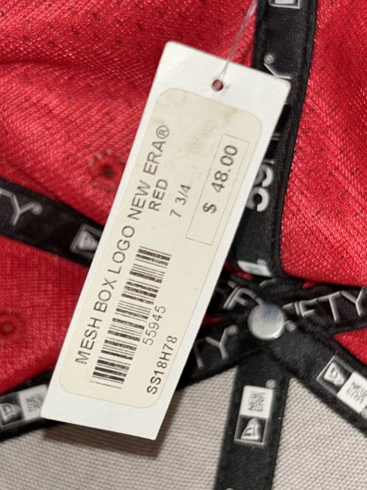 Supreme Supreme Mesh Box Logo New Era Hat SS18 NEW WITH TAGS 7 3/4 Size ONE SIZE - 7 Thumbnail