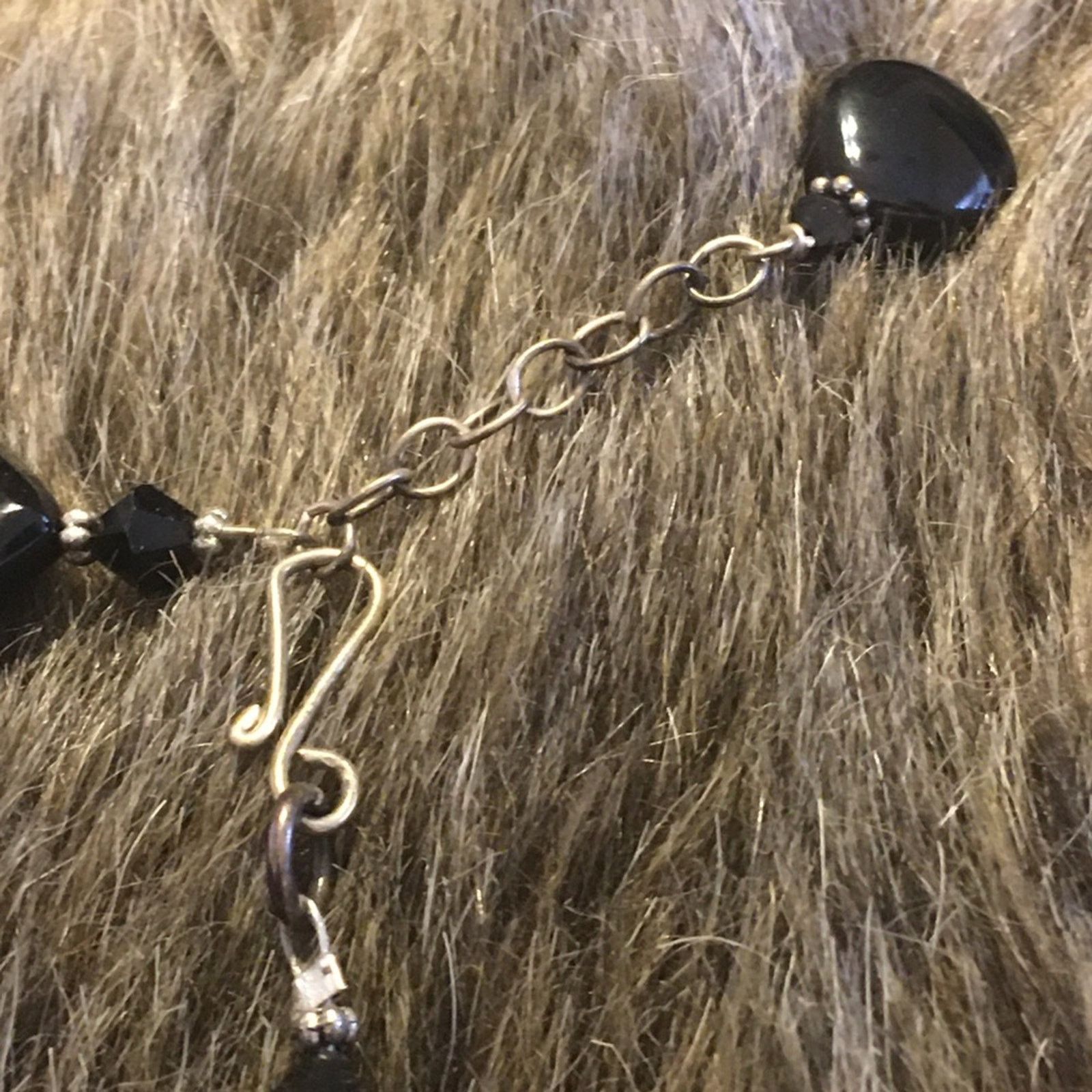 Vintage Vintage black glass gem cut out pendant necklace Size ONE SIZE - 9 Thumbnail