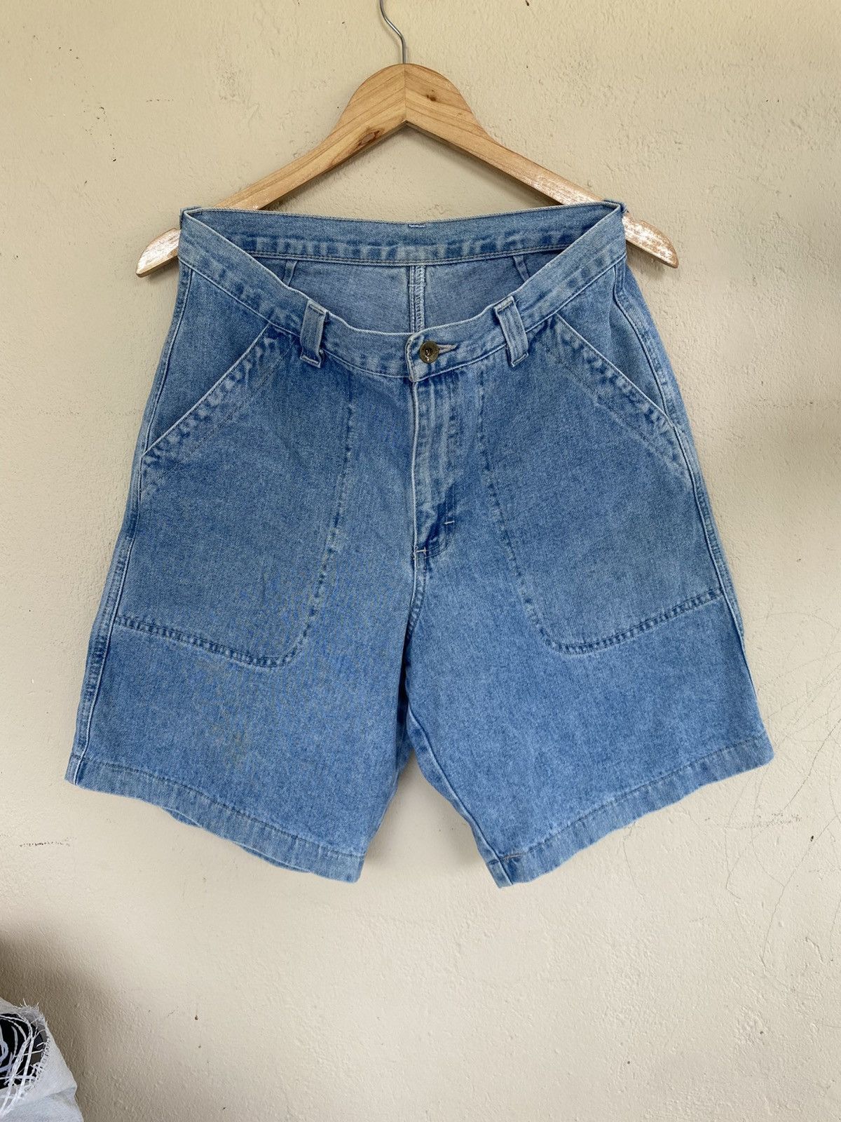 Lee Lee Dungares Cant Bust Em Jorts Size US 31 - 1 Thumbnail