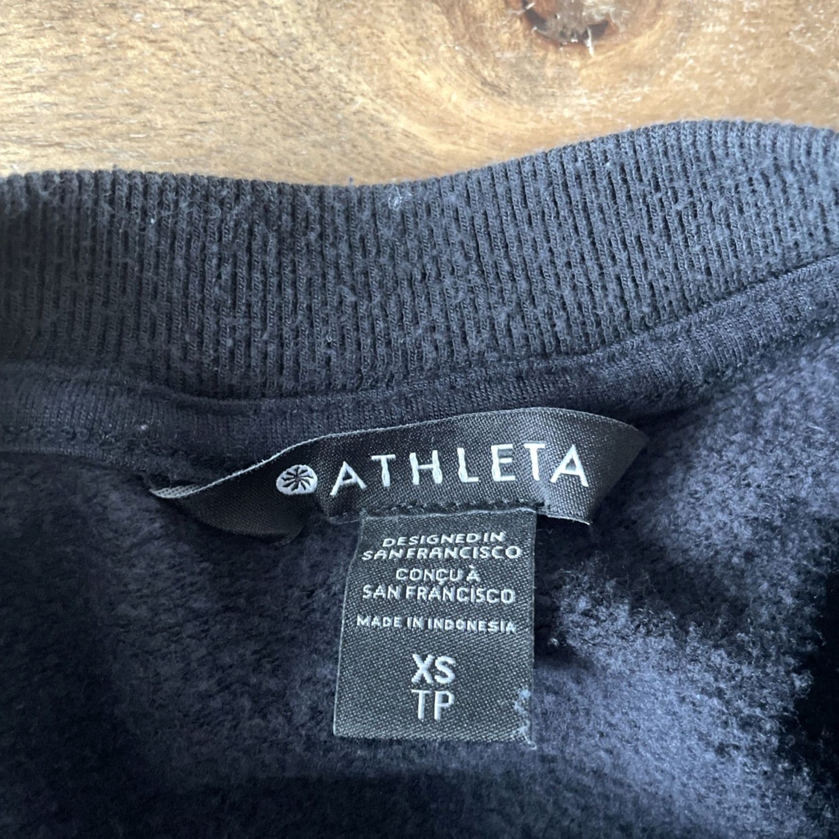 Athleta Athleta Sweatshirt Henley Women XS Black Relaxed Pullover Casual Outdoor Shirt IIxs Size XS / US 0-2 / IT 36-38 - 3 Thumbnail