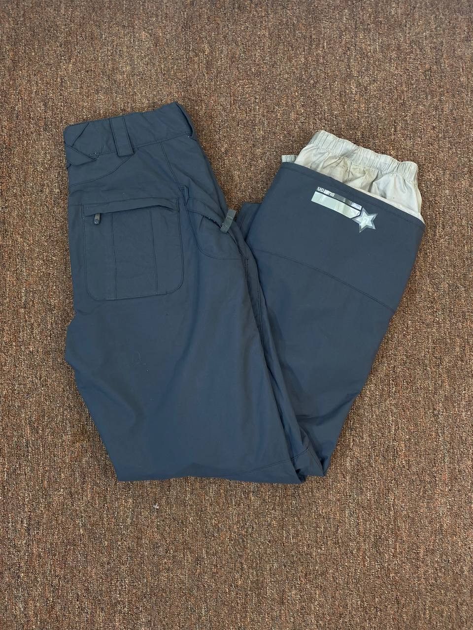Burton burton ski pants very nice design Size US 31 - 2 Thumbnail