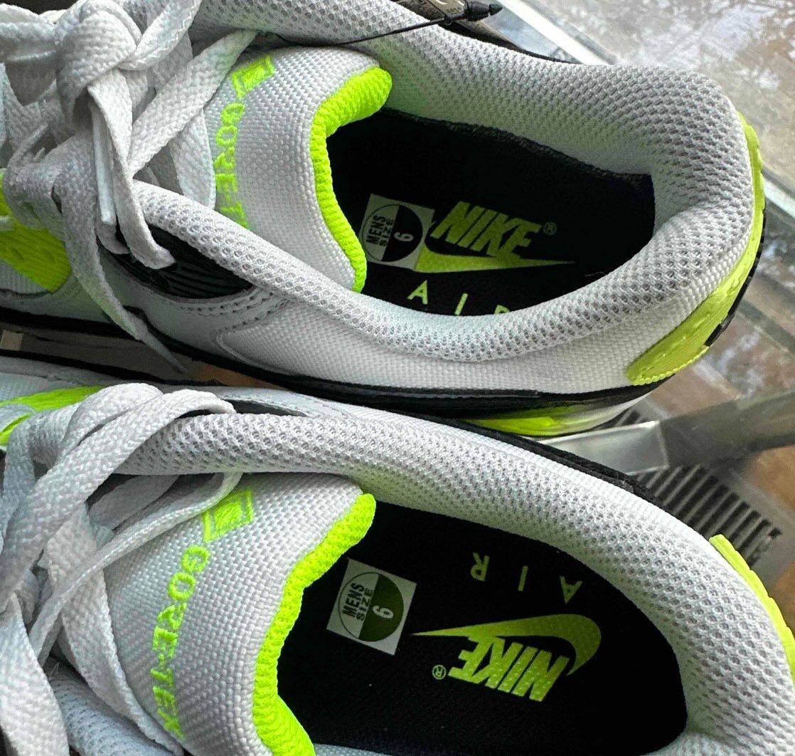 Nike Nike X Goretex Air Max 90 Neon Size 6 Mens / 7.5 Womens NEW Size US 6 / EU 39 - 6 Thumbnail