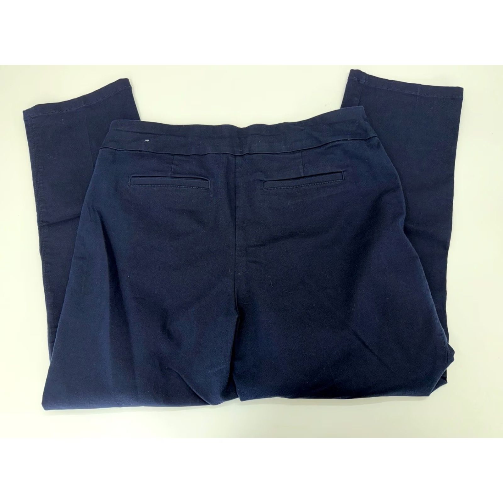 Croft & Barrow Croft & Barrow Womens Dress Pants Size 18 Reg Blue Effortless Stretch Pant Dress Pants Clothes Casual Workwear 90s Women Size 40" / US 18 - 7 Thumbnail