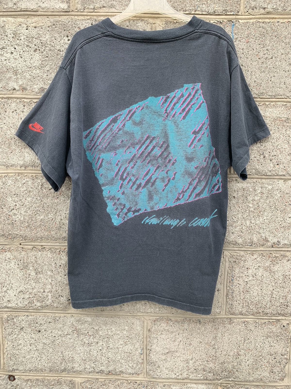 Nike × Vintage Nike vintage faded t shirt y2k Size US M / EU 48-50 / 2 - 5 Thumbnail