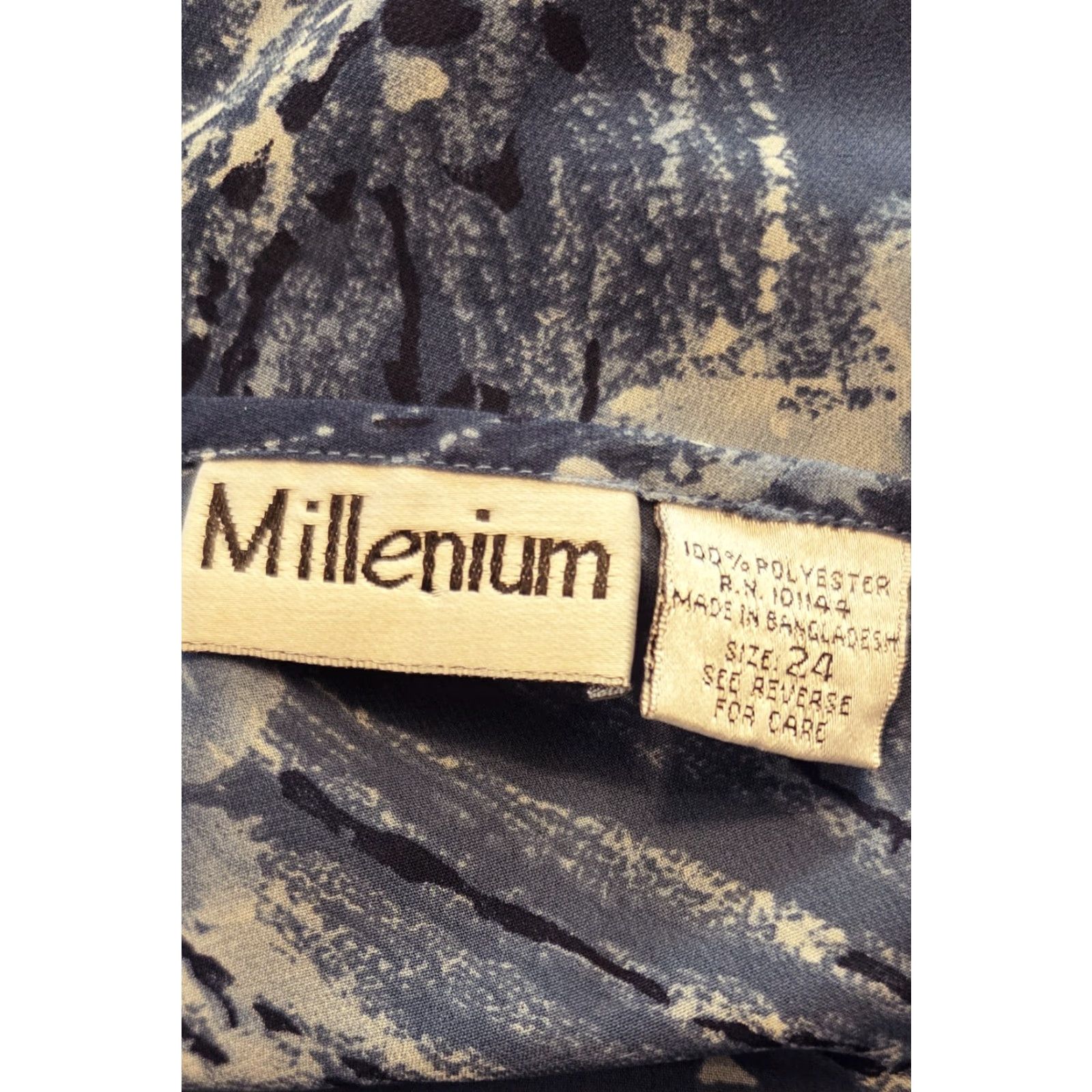 Vintage VINTAGE Millenium Sheer Print Asymmetrical Swimsuit Coverup Tunic Top Blues 24 Womens Plus Size Body Wrappin? Not possible to follow. Size 4XL / US 24-26 - 5 Thumbnail