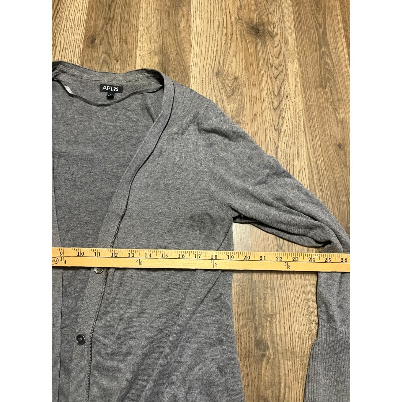 Apt. 9 **Women's Large Gray Apt. 9 Cardigan Sweater** User: Women's Large Gray Apt. 9 Cardigan Sweater Size L / US 10 / IT 46 - 5 Thumbnail