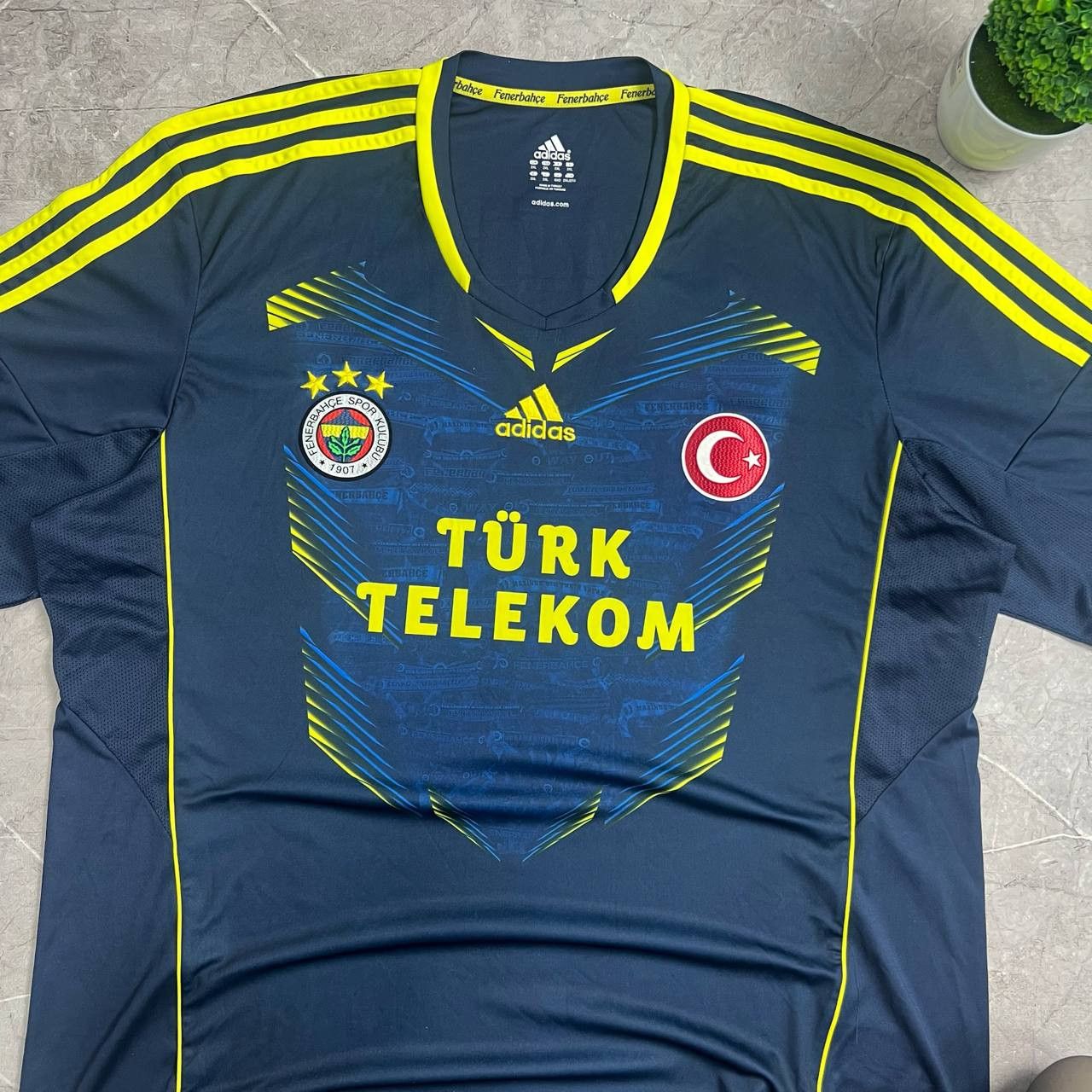 Adidas Adidas Fenerbahce 2013/2014 Third Football T-Shirt Soccer Size US XXL / EU 58 / 5 - 7 Thumbnail