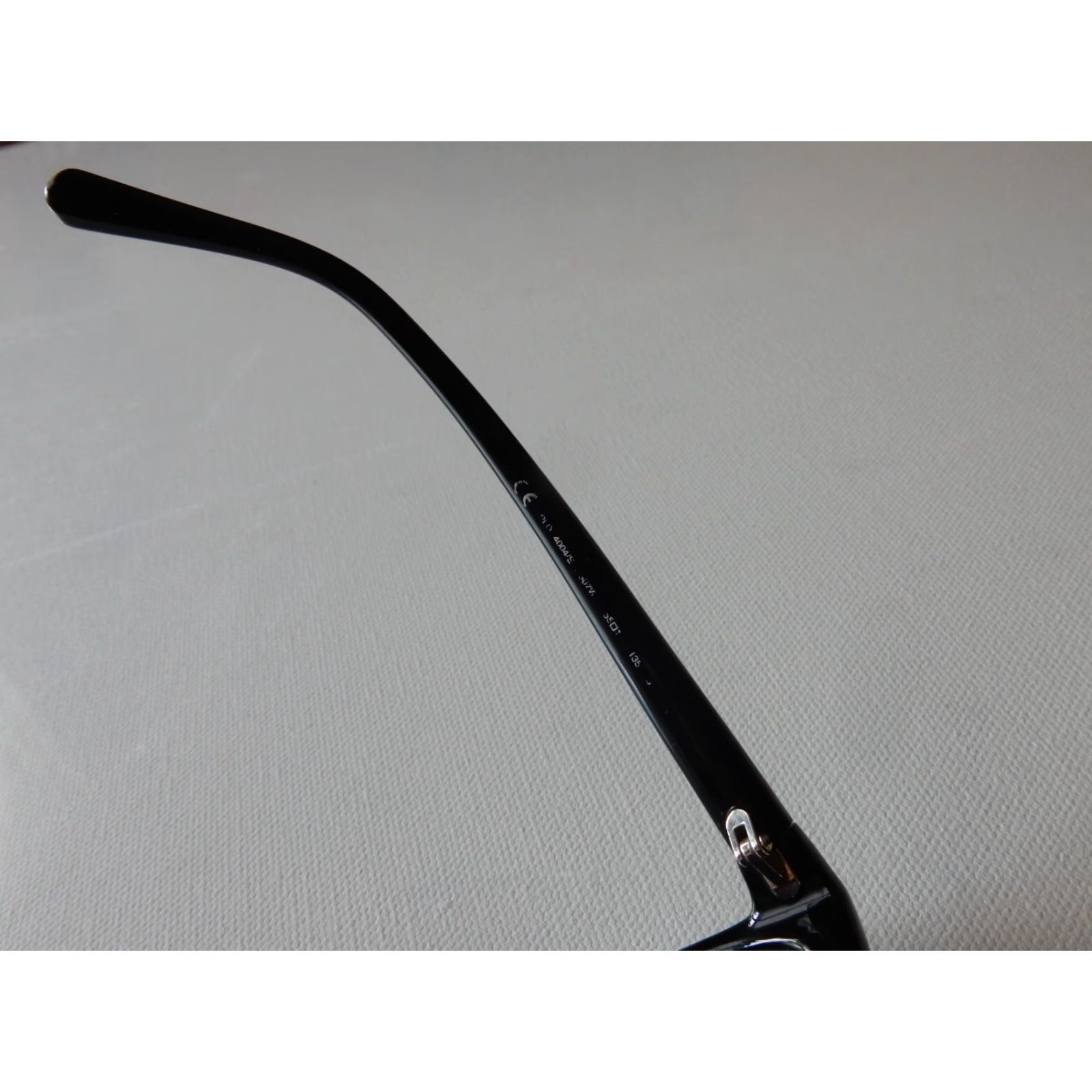 Polaroid VINTAGE Polaroid Sunglasses Women Black Small Scratch-Resistant Retro 1980s Size ONE SIZE - 5 Thumbnail