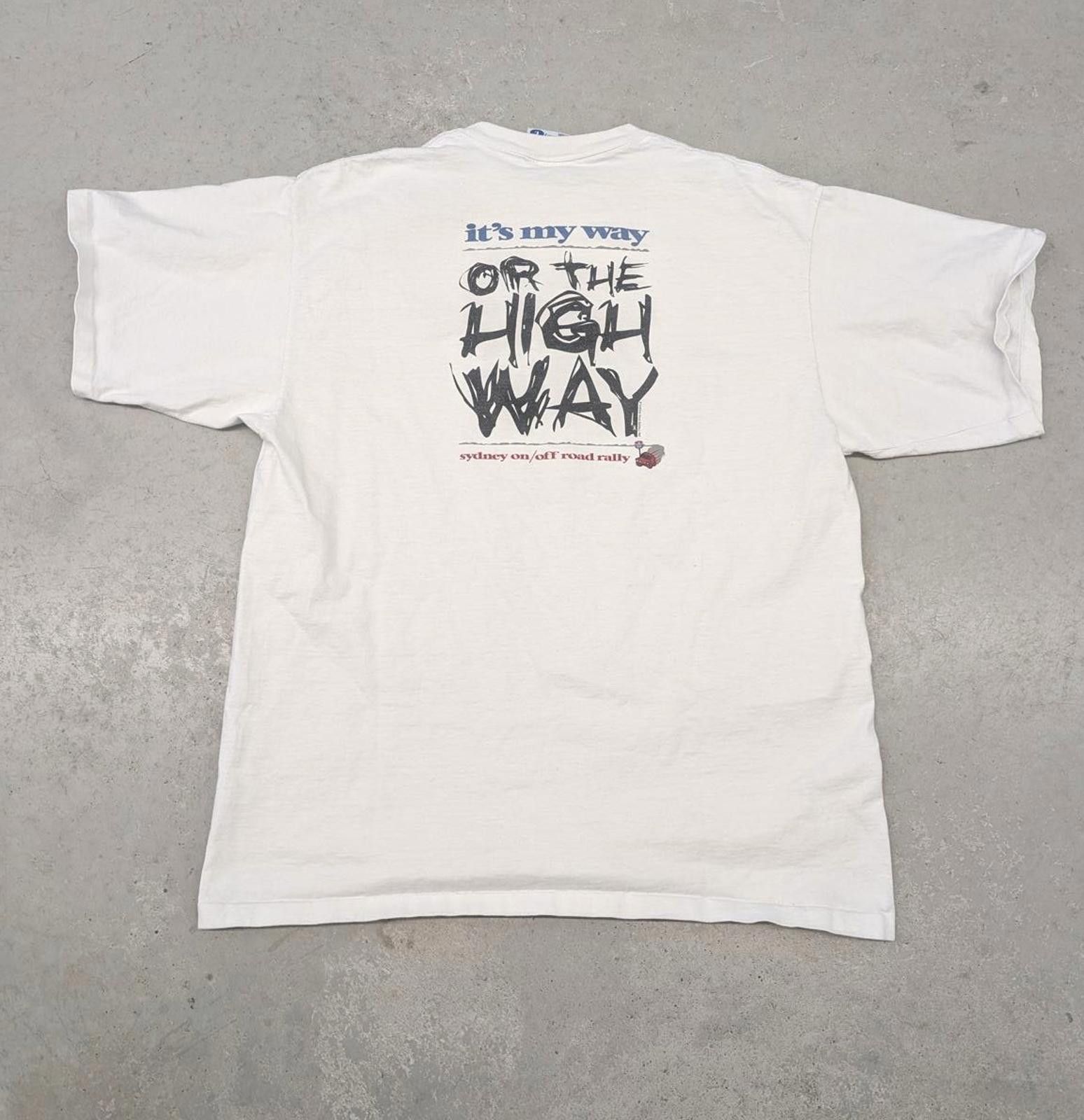 Vintage Vintage 90s Australia My Way or the High Way Rally T-shirt Size US L / EU 52-54 / 3 - 1 Thumbnail