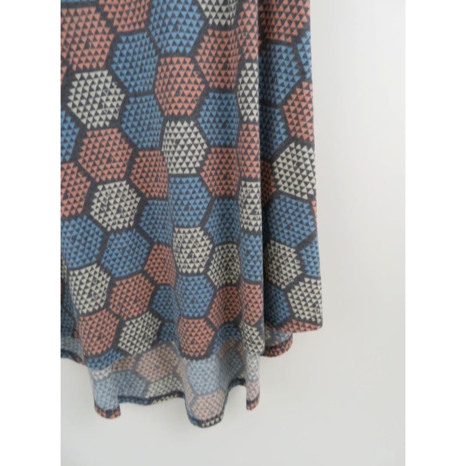 Vintage LuLaRoe Dress Womens 2XS Carly XXS Swing High Low All Over Print Stretch Geometric Size XXS / US 00 / IT 34 - 3 Thumbnail