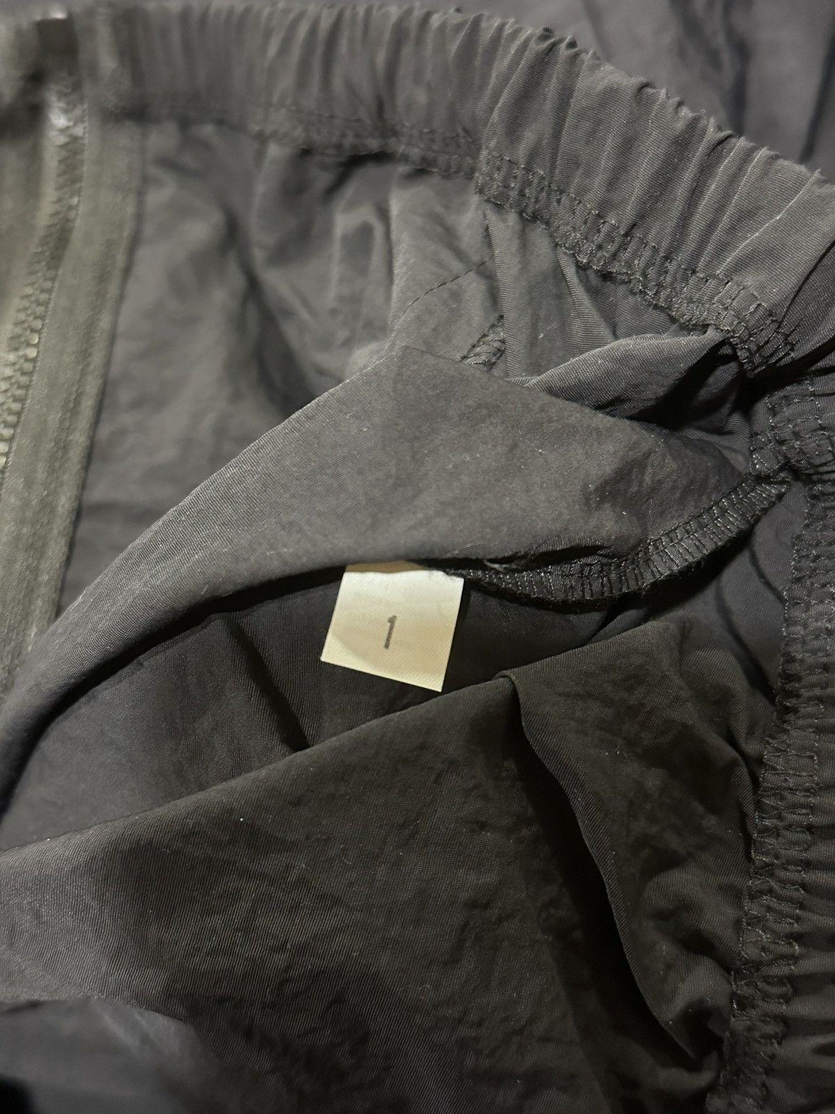 Yeezy Yeezy WB-01 04 Logo Black Windbreaker Nylon Zip Jacket Size US S / EU 44-46 / 1 - 12 Thumbnail