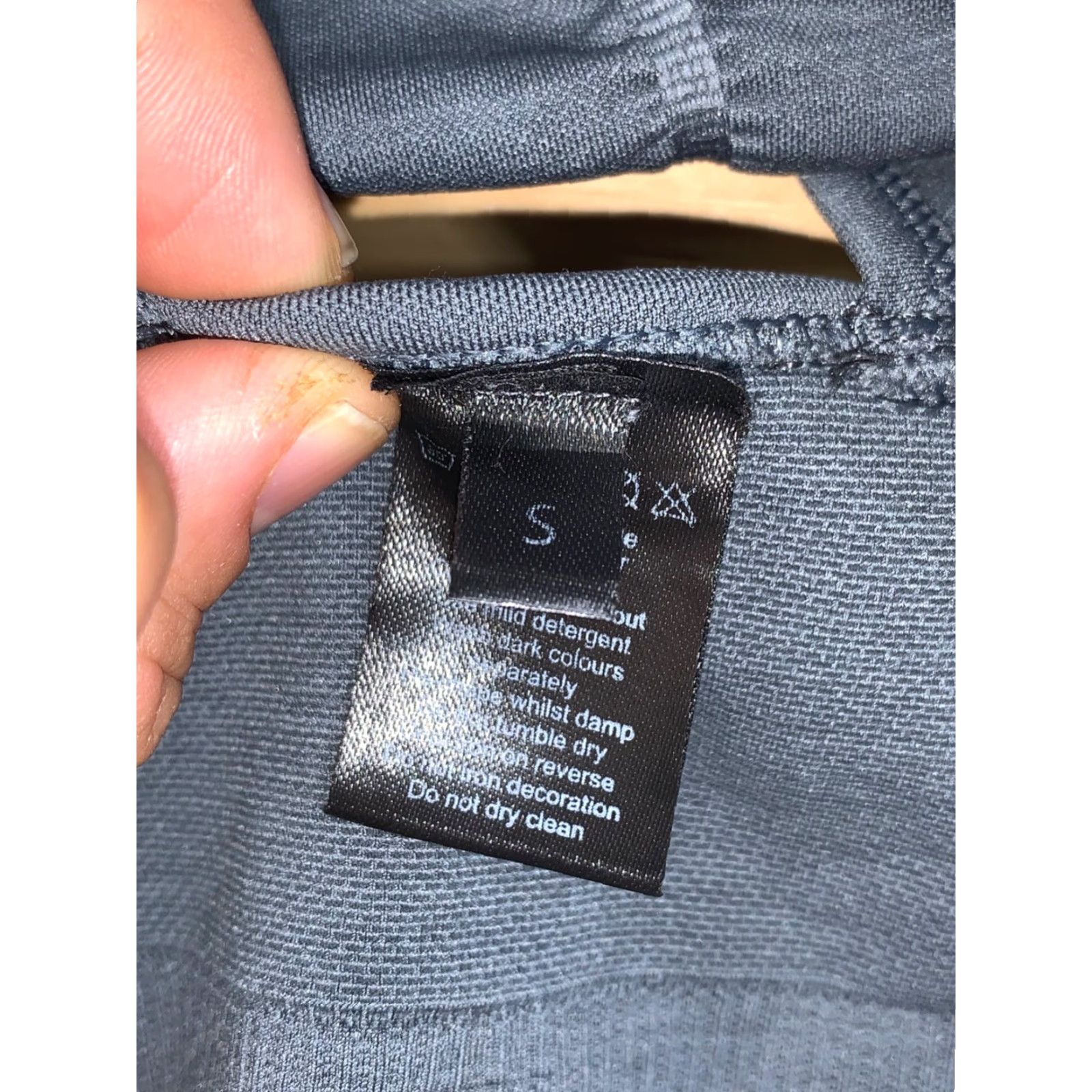 Vintage Alphalete RacERback Sports Bra Small Gray Activewear Gym Training Size ONE SIZE - 4 Thumbnail